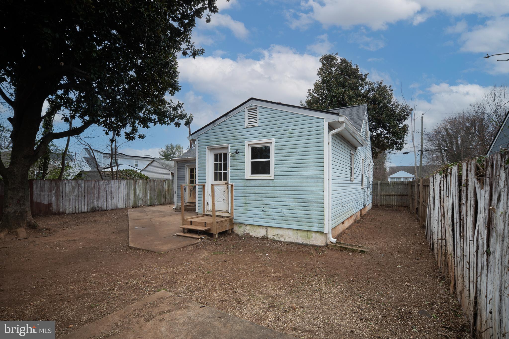 MAYFIELD - Residential