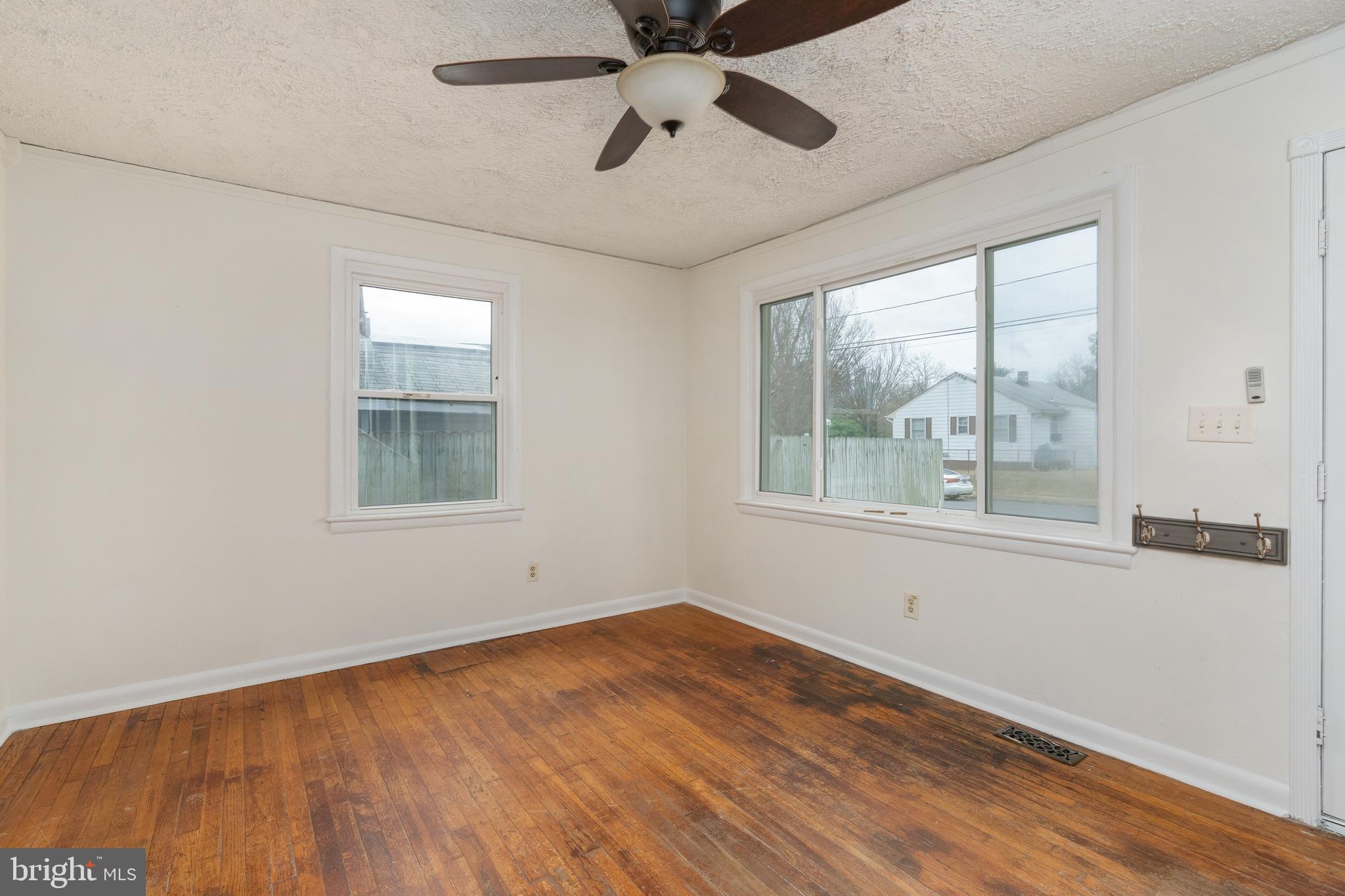 MAYFIELD - Residential