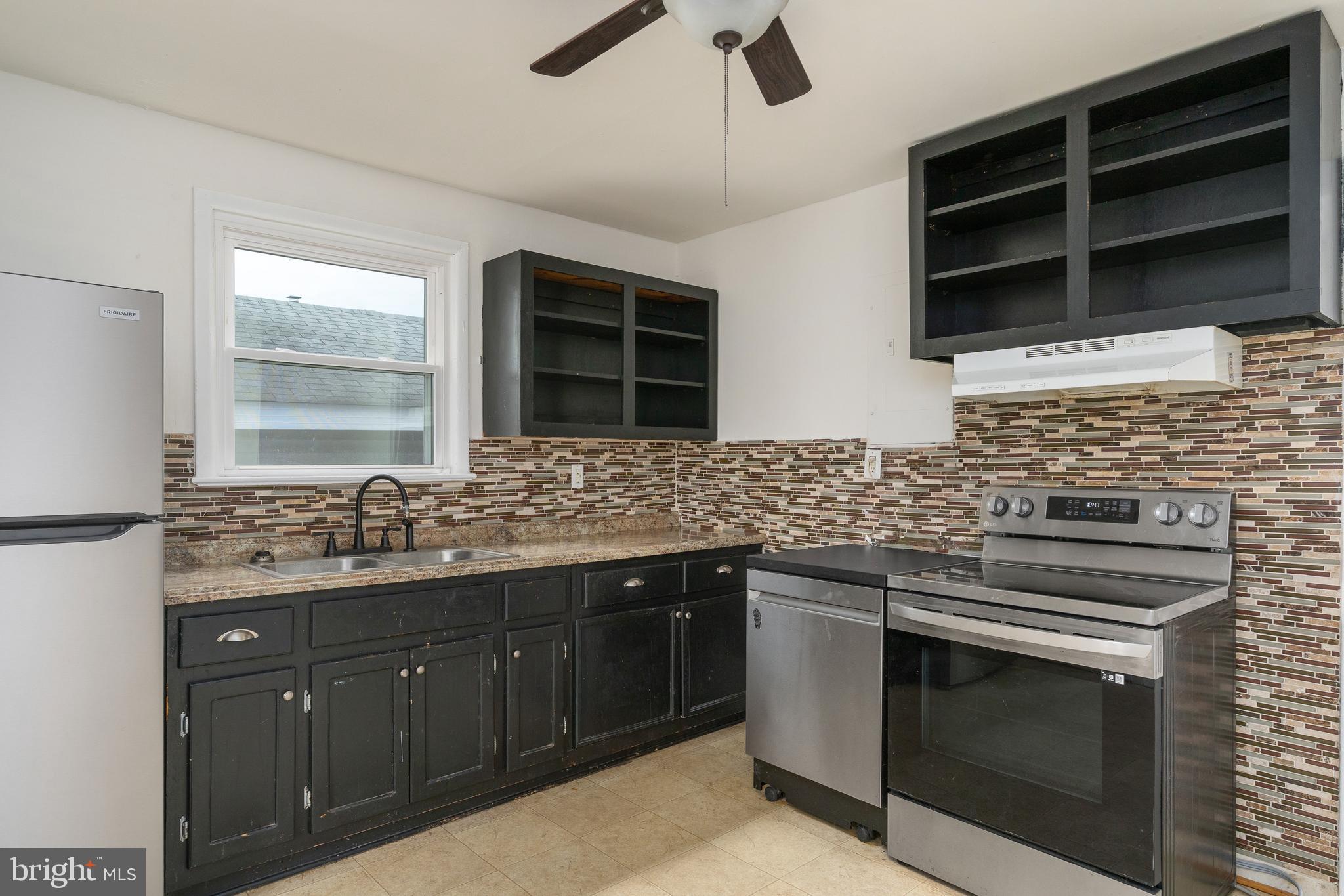 MAYFIELD - Residential