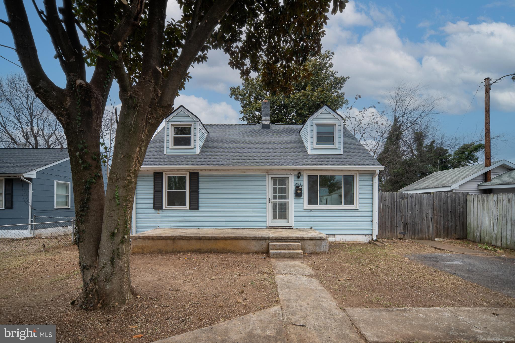 MAYFIELD - Residential