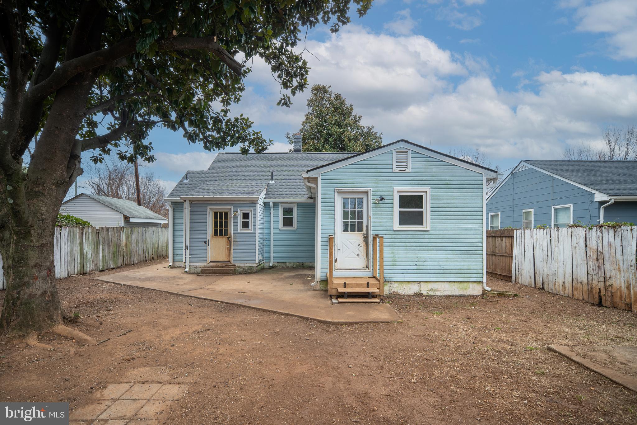 MAYFIELD - Residential