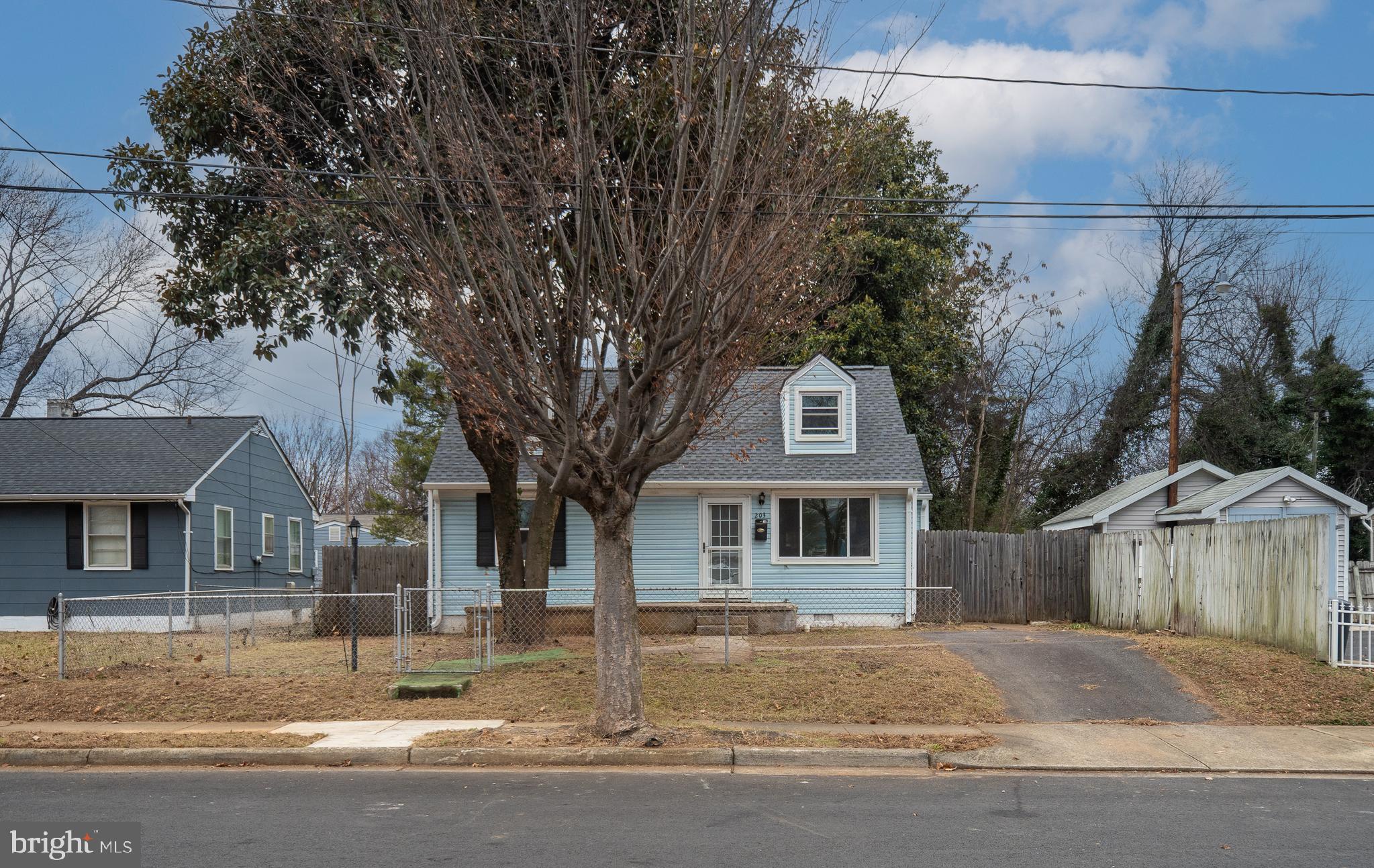 MAYFIELD - Residential