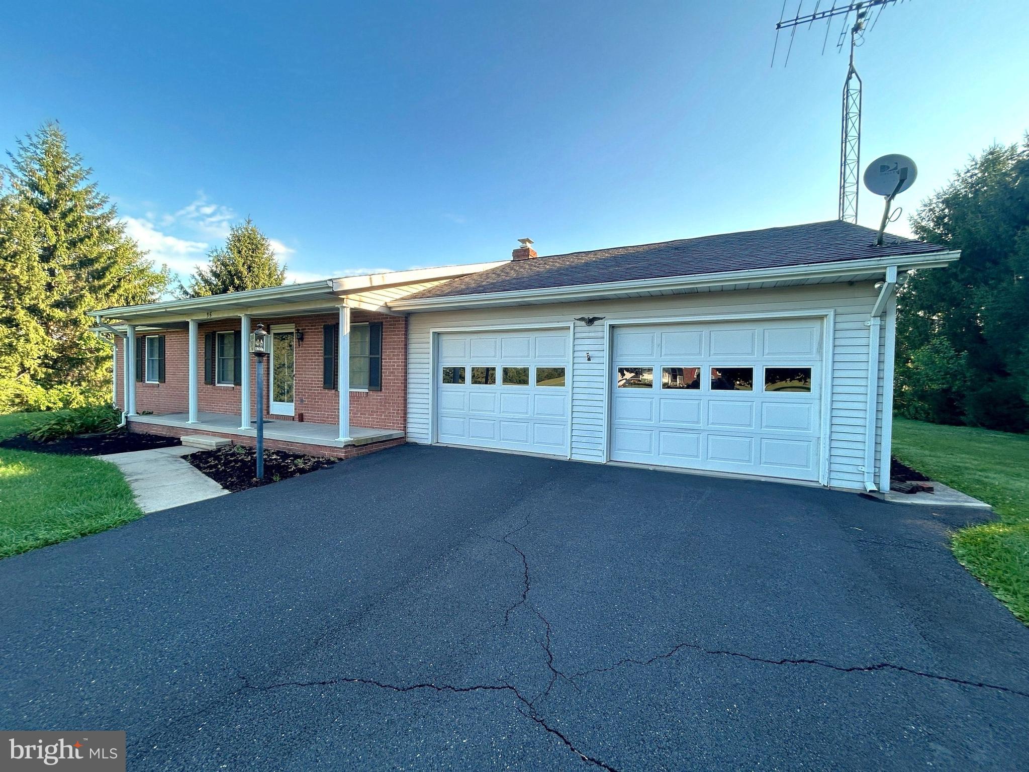 35 WESTERLY DR
