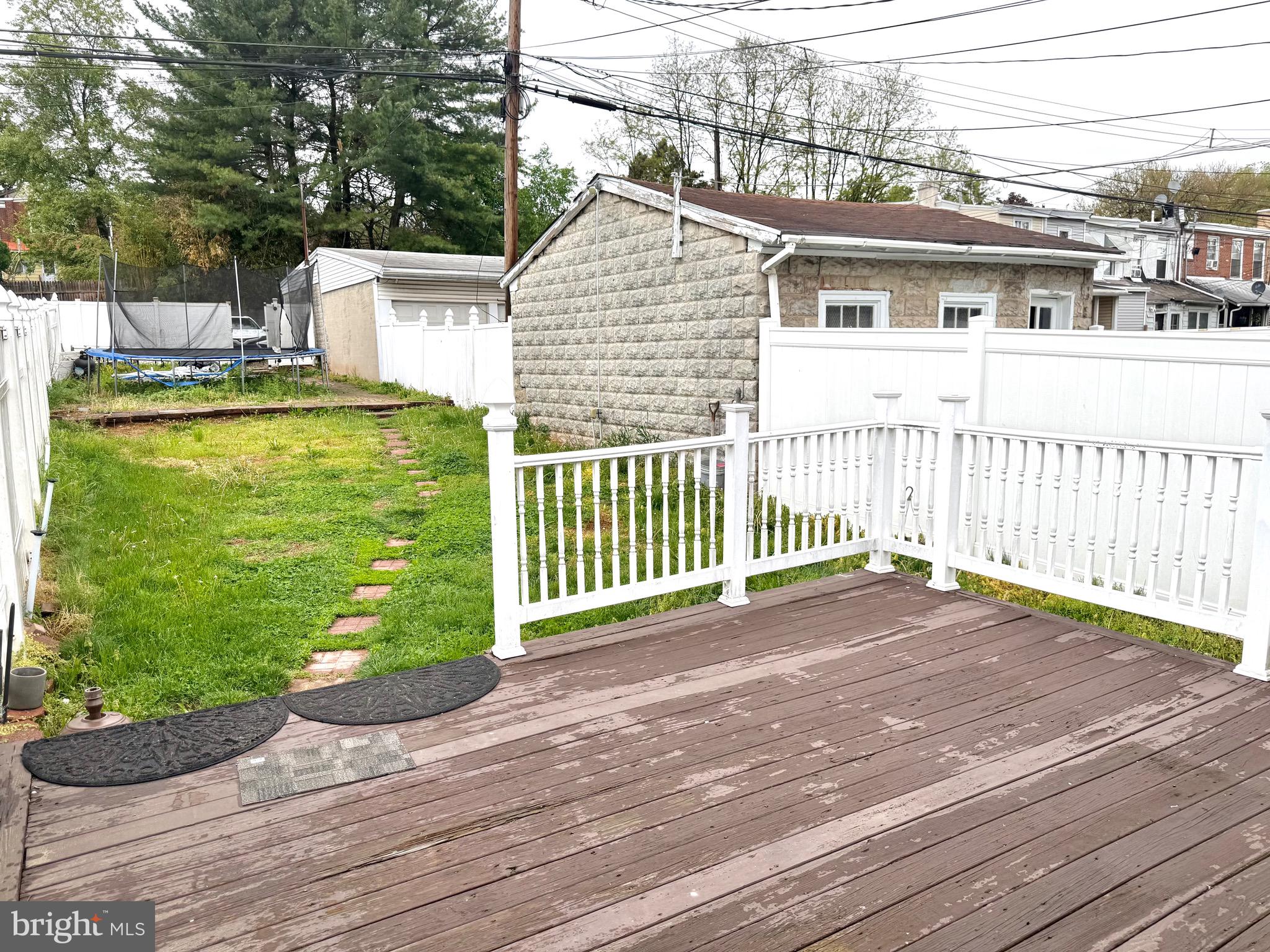 NORRISTOWN - Residential