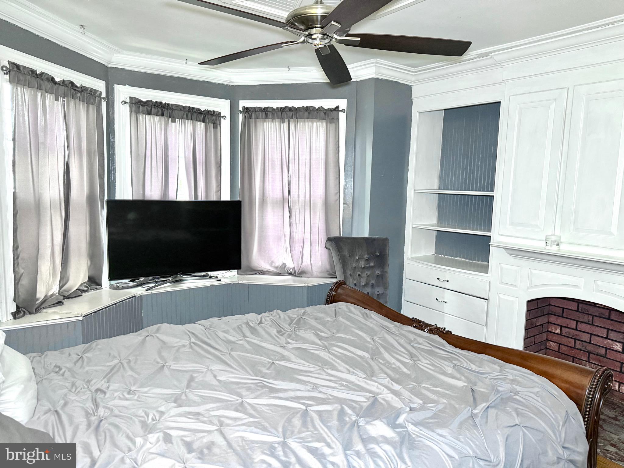 NORRISTOWN - Residential