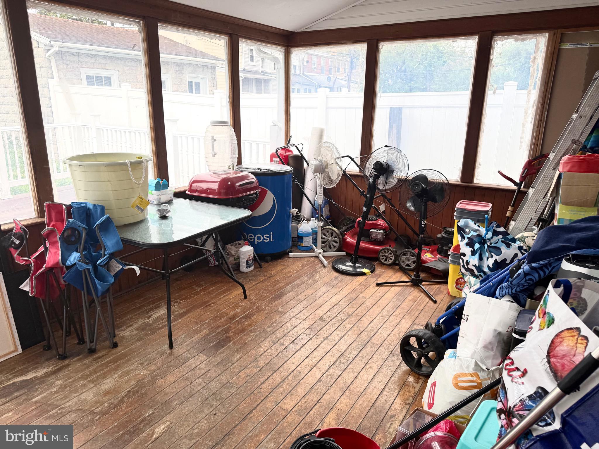 NORRISTOWN - Residential