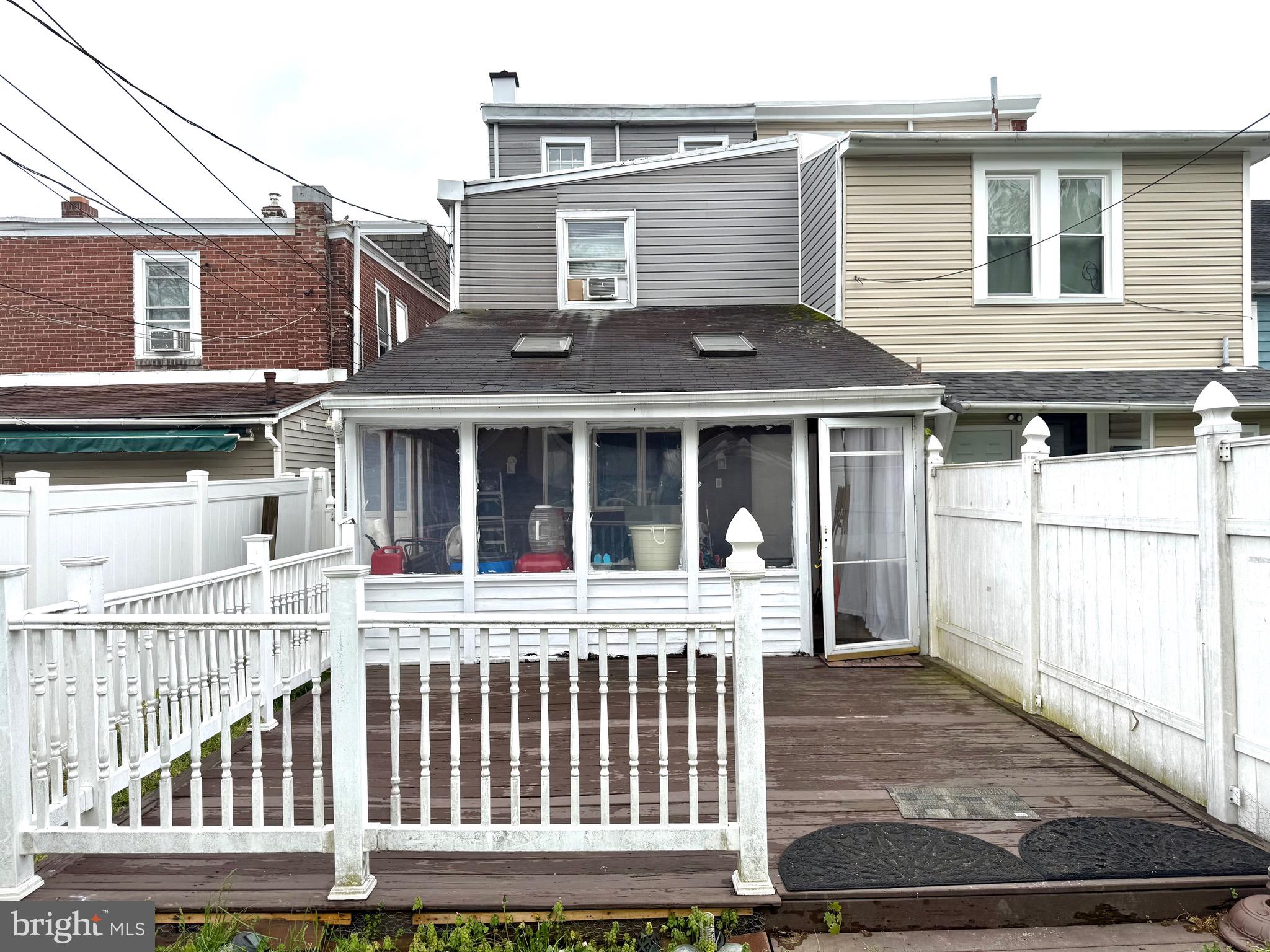 NORRISTOWN - Residential