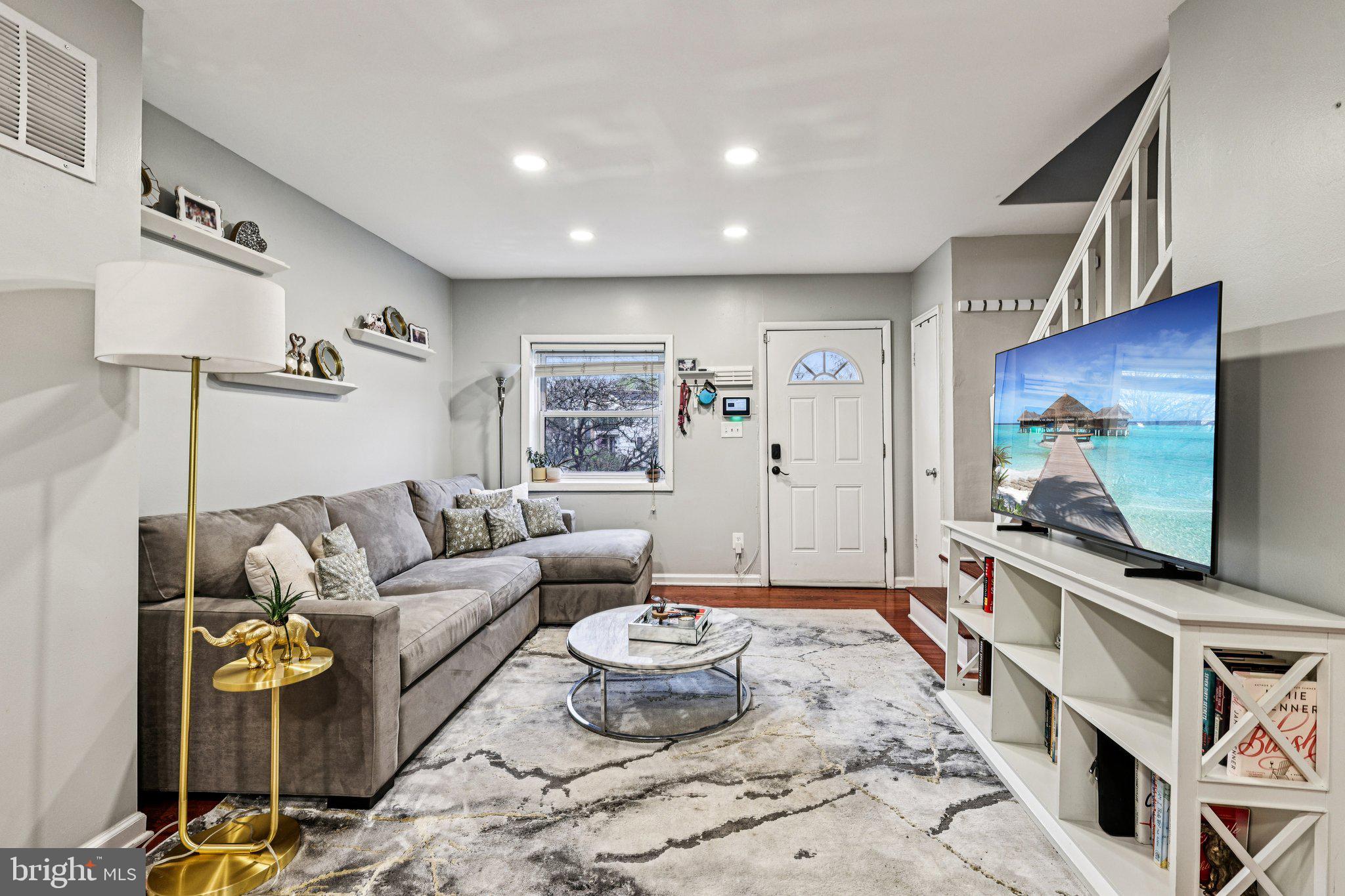 433 MOUNT VERNON AVENUE