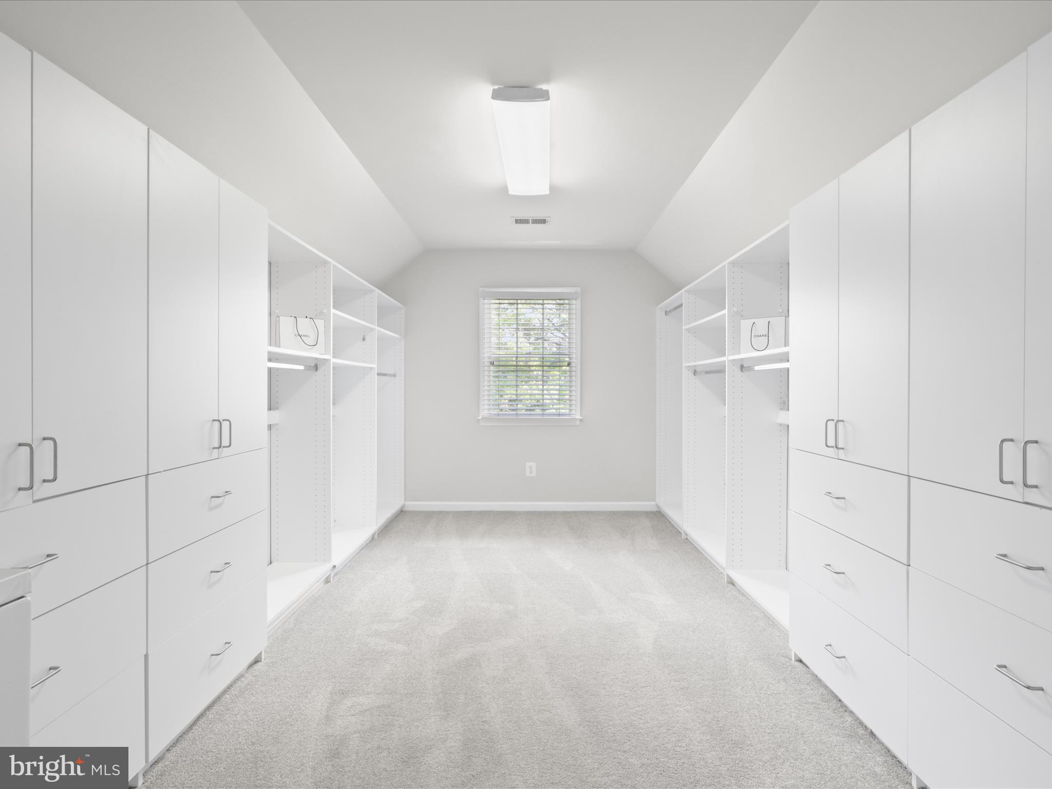 BELMONT COUNTRY CLUB - Residential