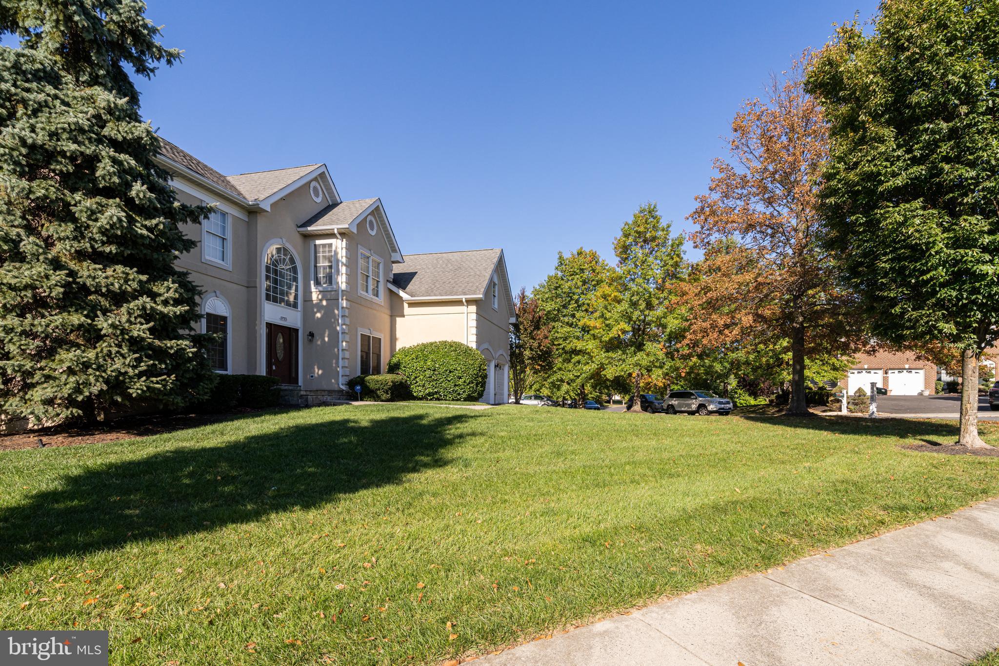 BELMONT COUNTRY CLUB - Residential