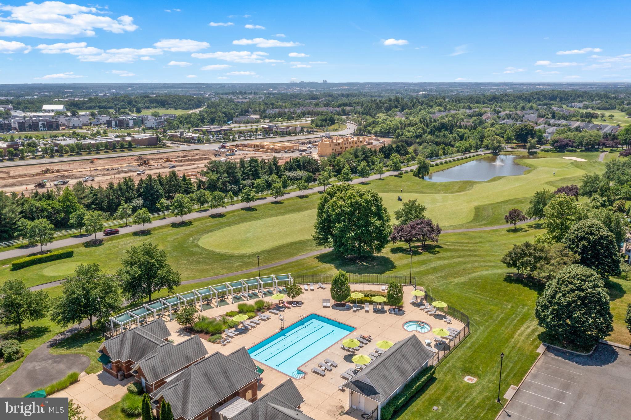 BELMONT COUNTRY CLUB - Residential