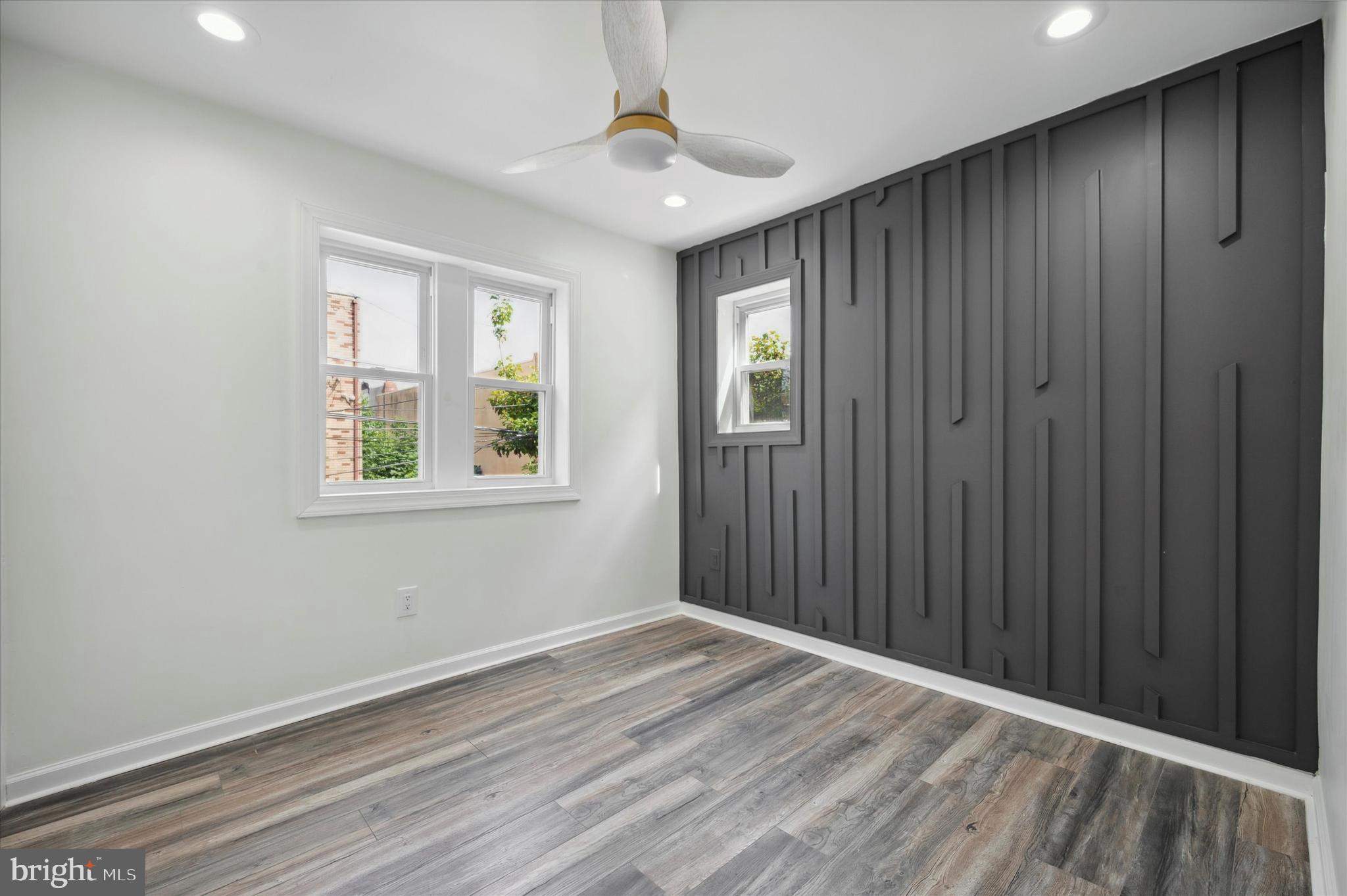 PORT RICHMOND - Residential