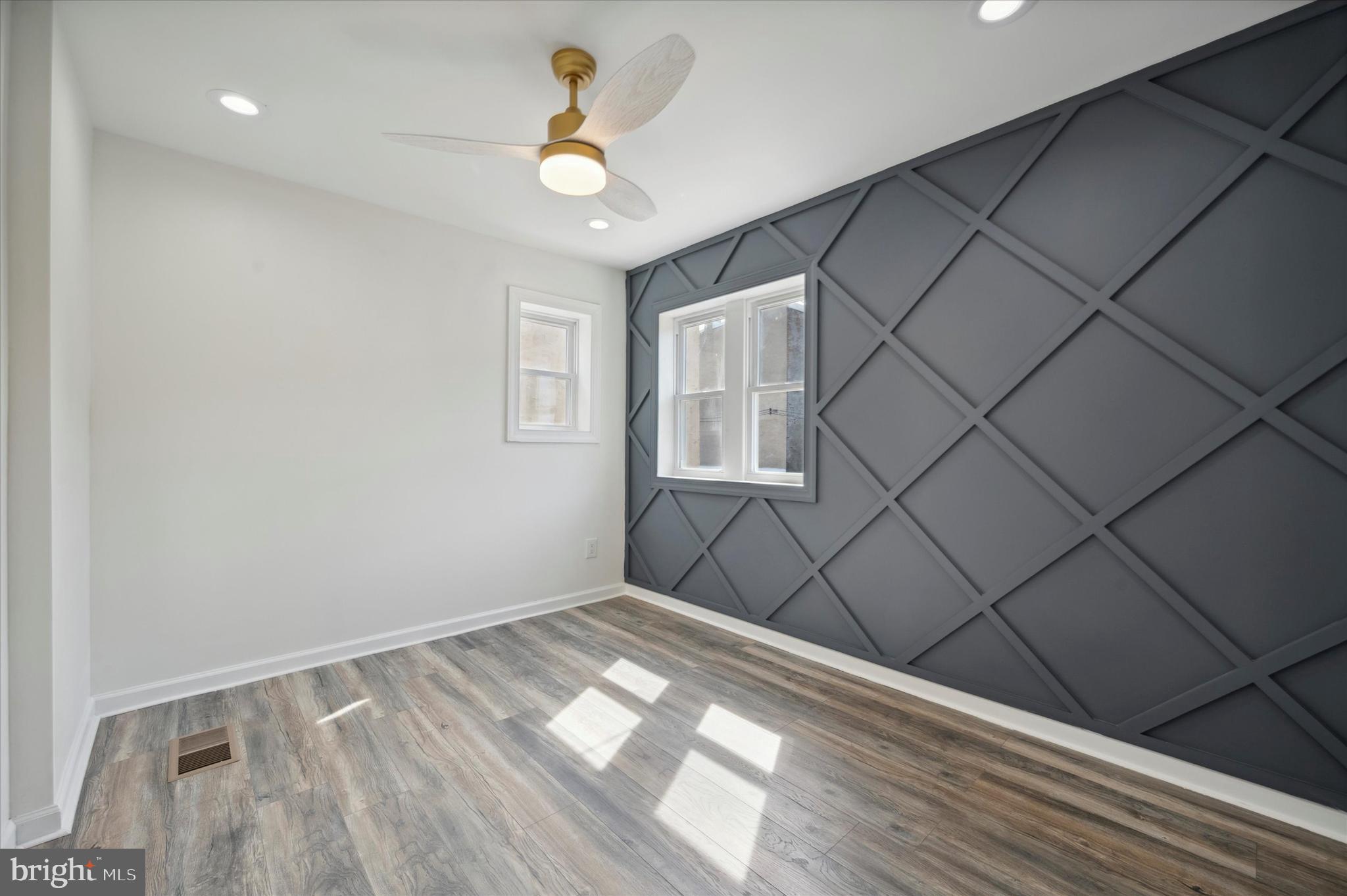 PORT RICHMOND - Residential