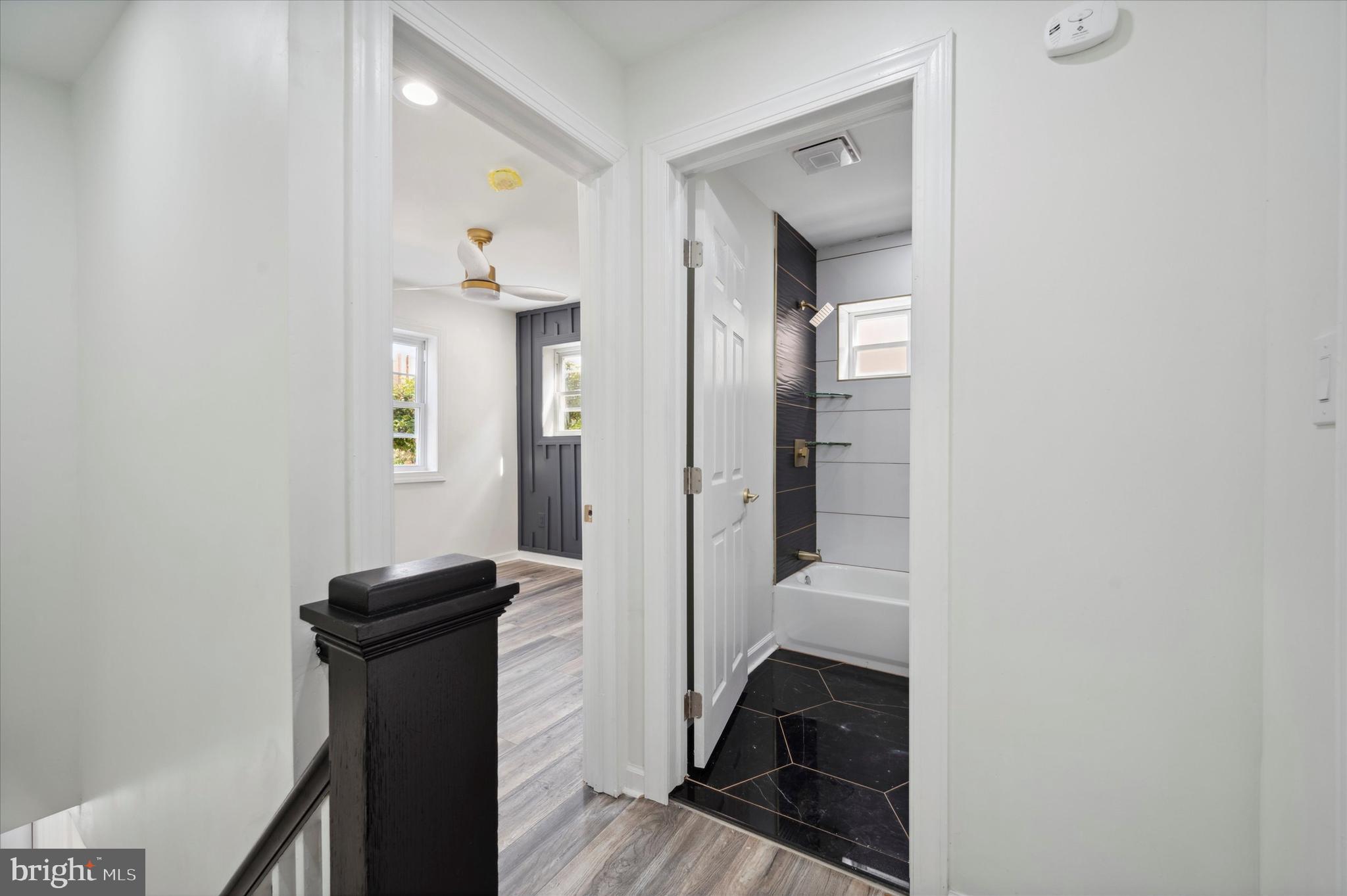 PORT RICHMOND - Residential
