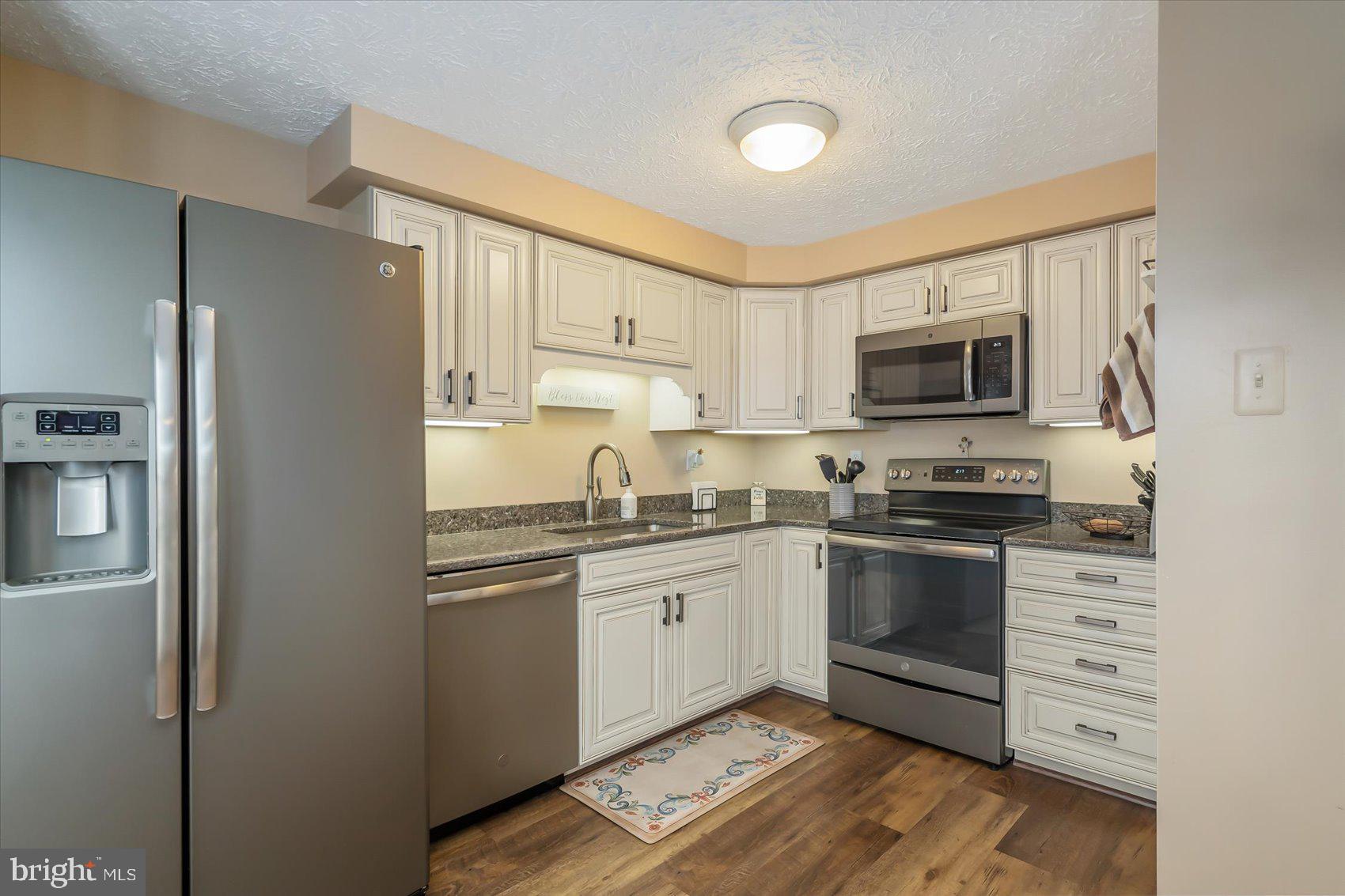 VILLAGE OF VANDERWAY - Residential