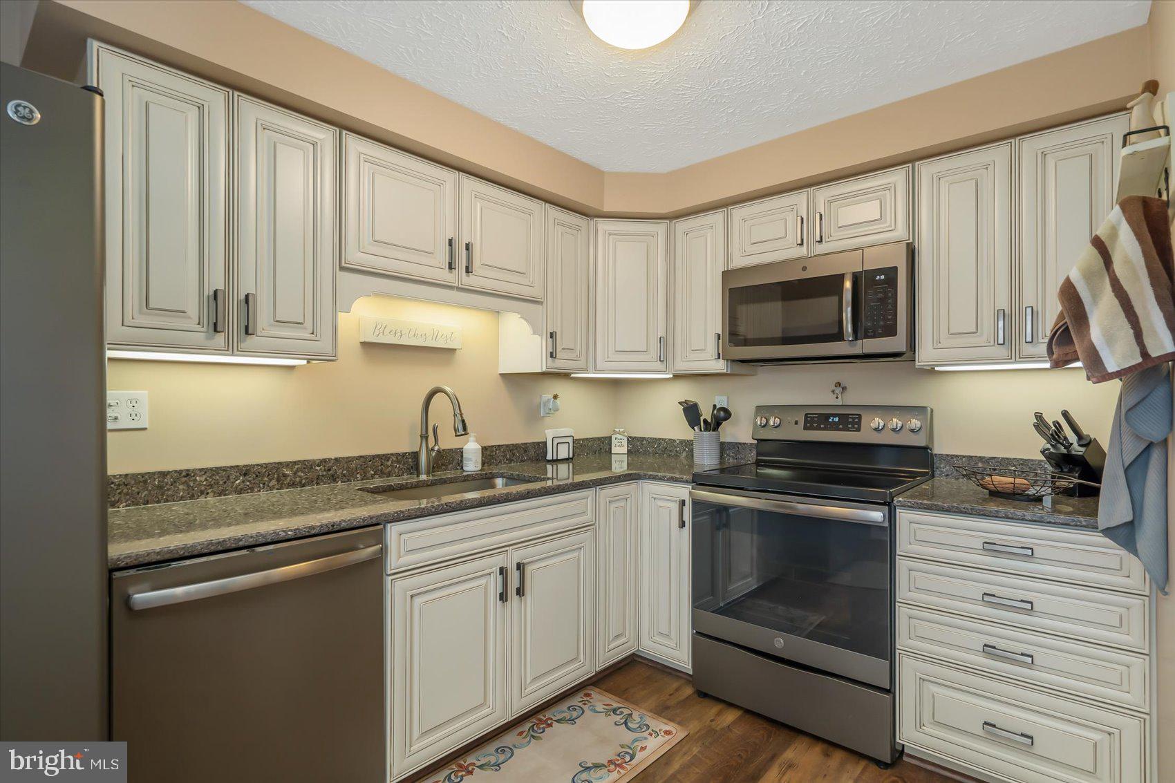 VILLAGE OF VANDERWAY - Residential