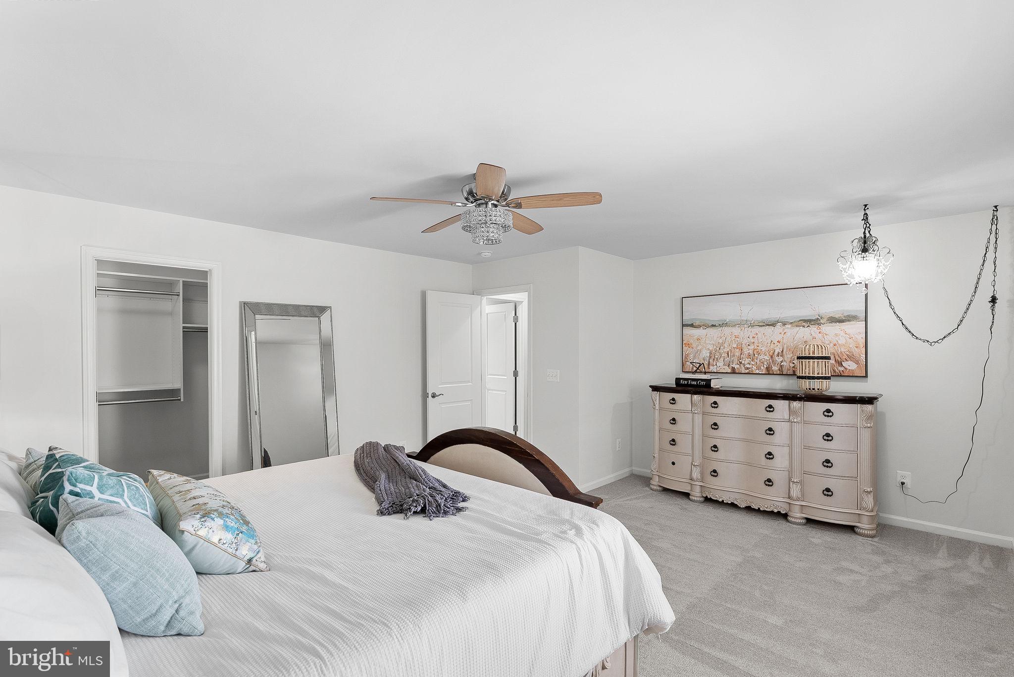 MEADOWBROOK - Residential