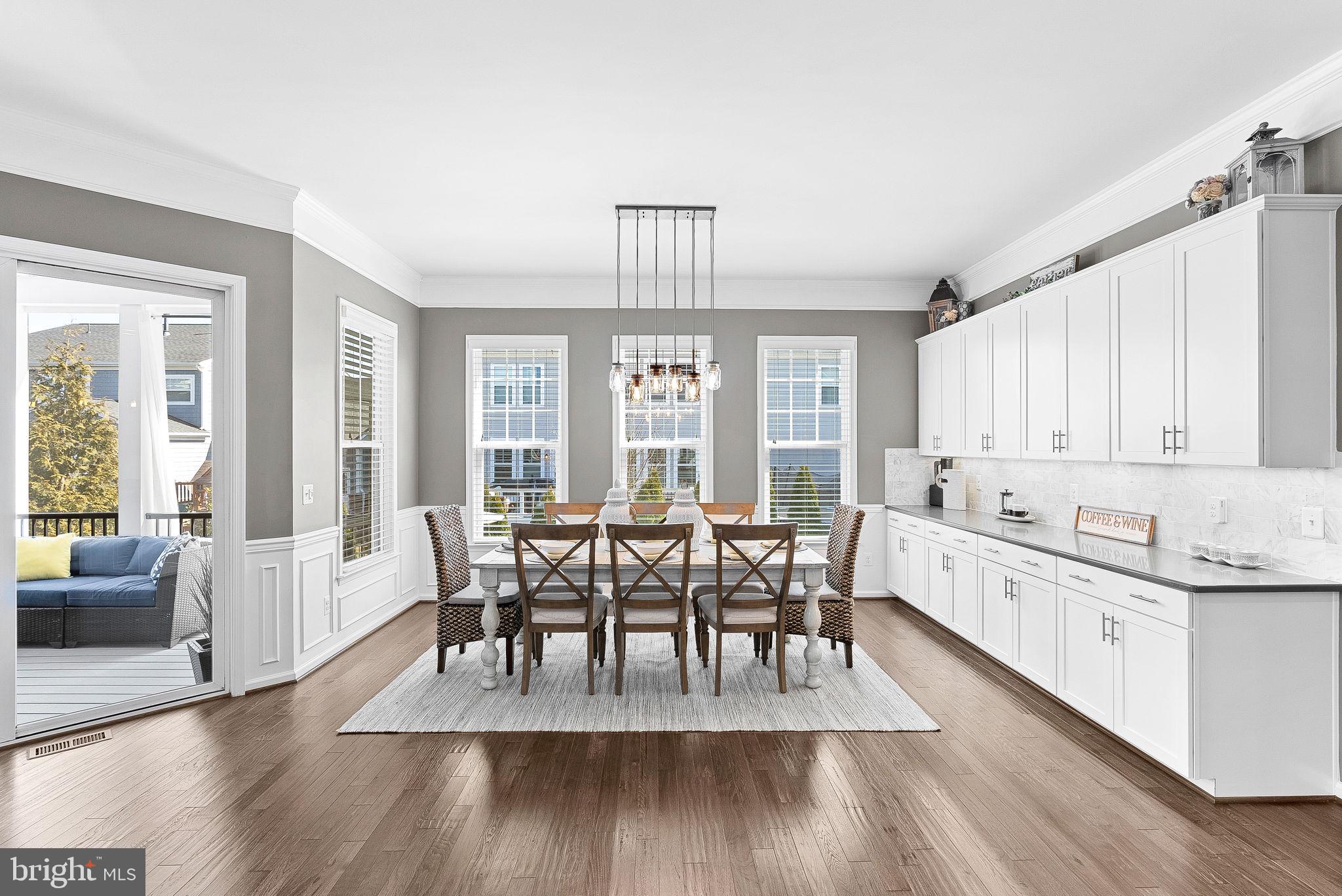 MEADOWBROOK - Residential