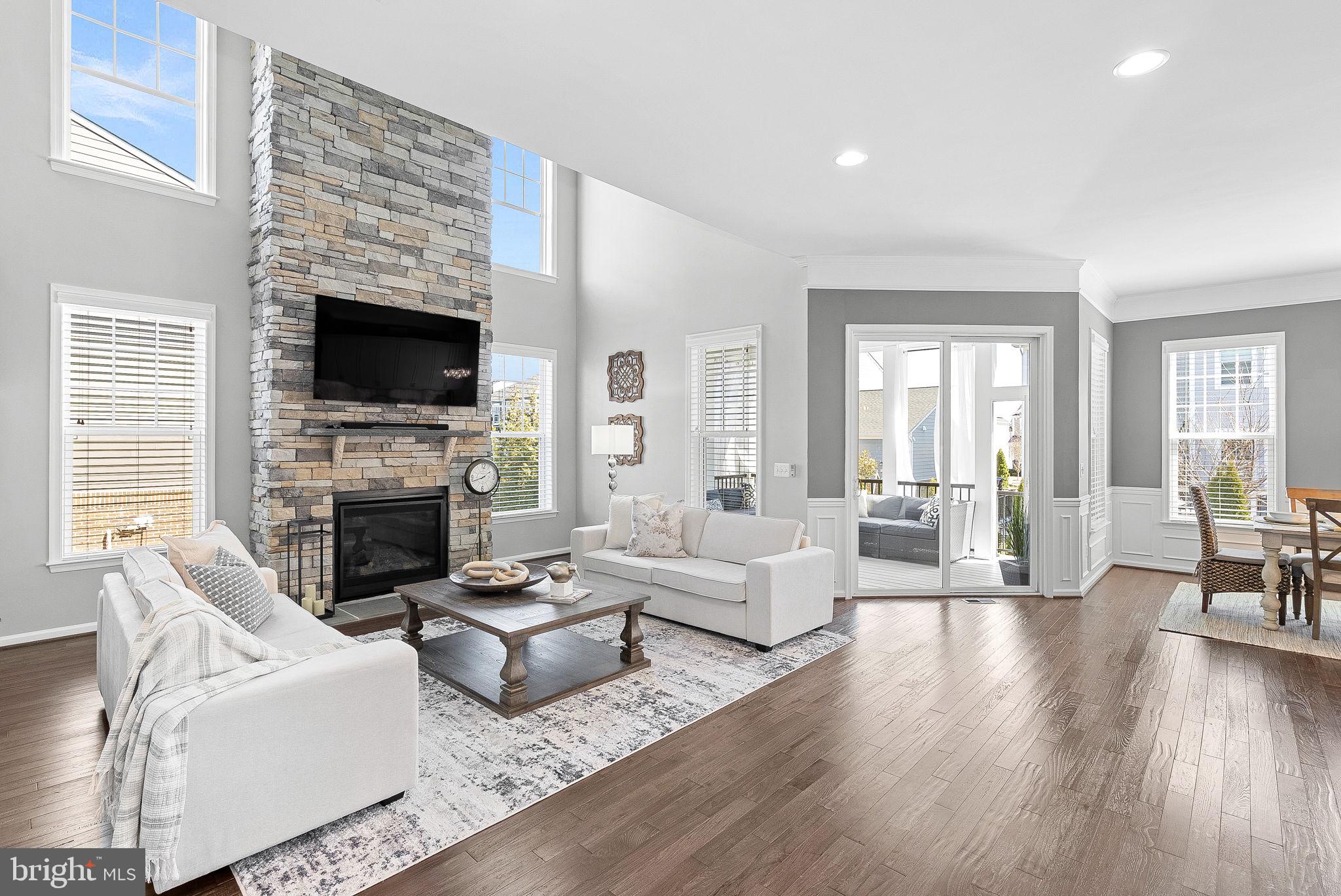 MEADOWBROOK - Residential