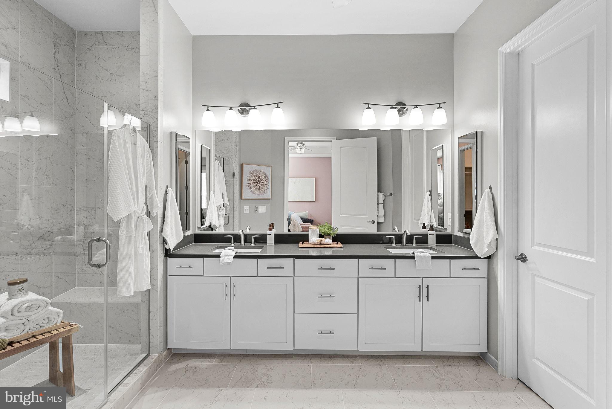 MEADOWBROOK - Residential