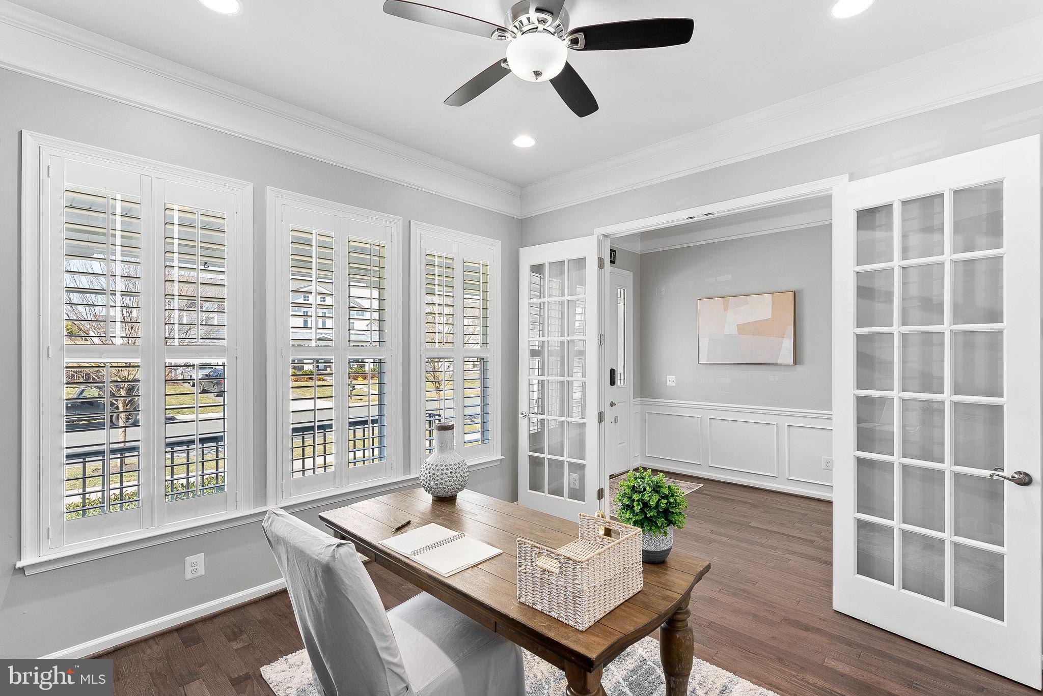 MEADOWBROOK - Residential