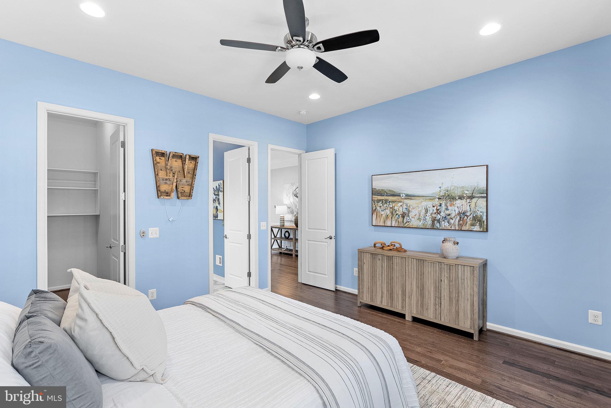 MEADOWBROOK - Residential