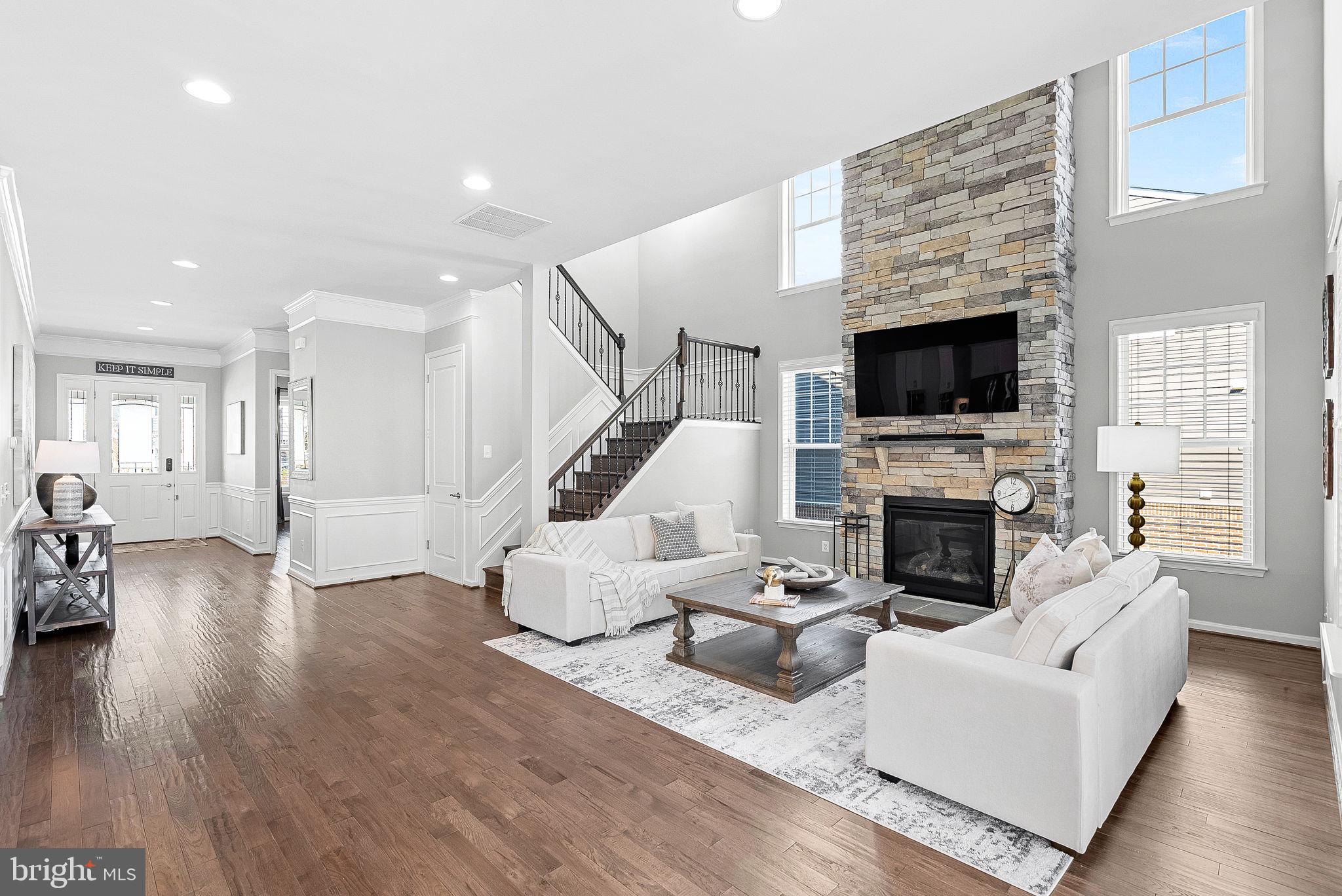 MEADOWBROOK - Residential