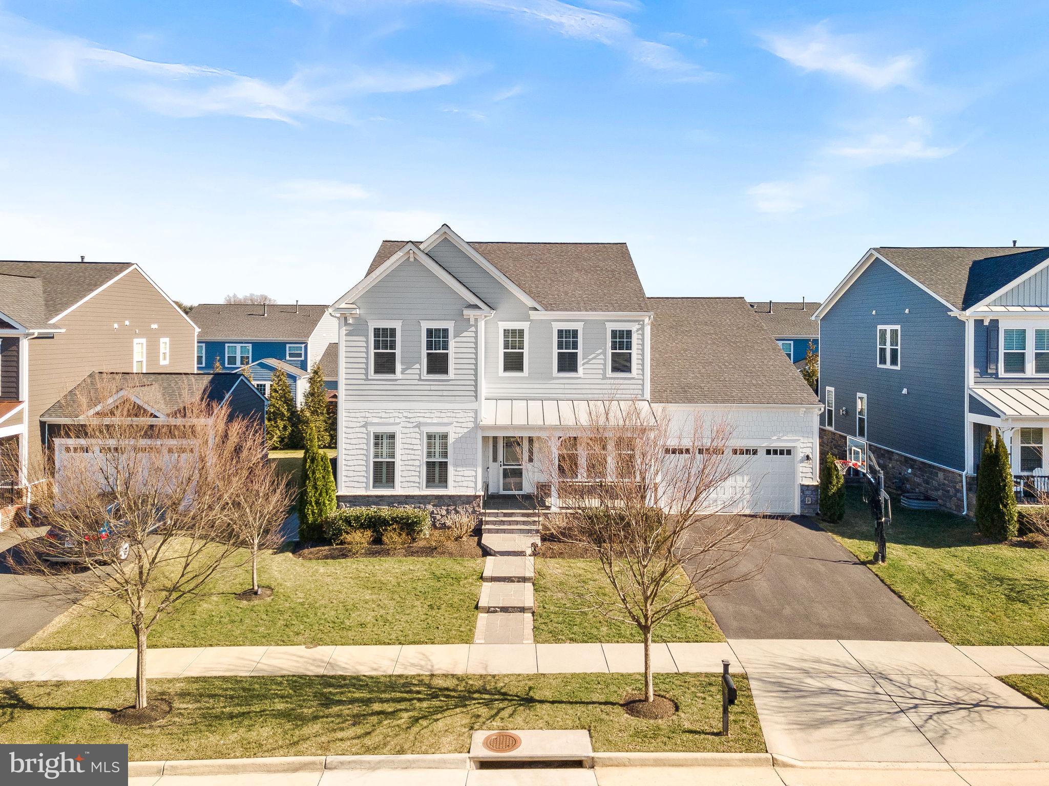 MEADOWBROOK - Residential