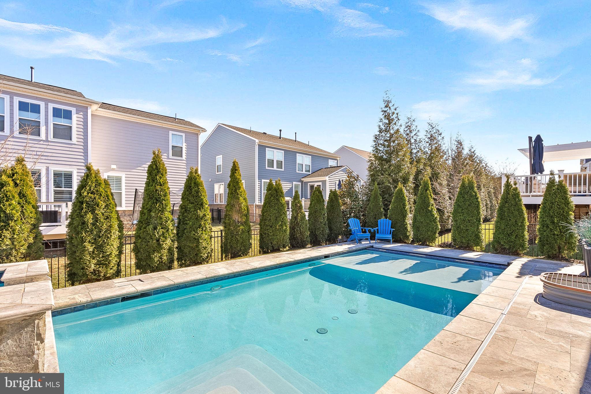 MEADOWBROOK - Residential