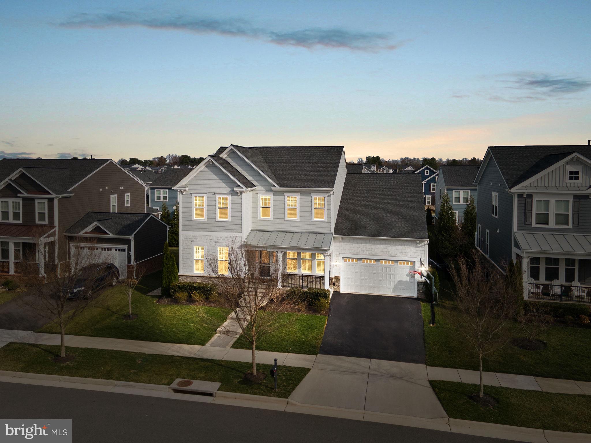 MEADOWBROOK - Residential