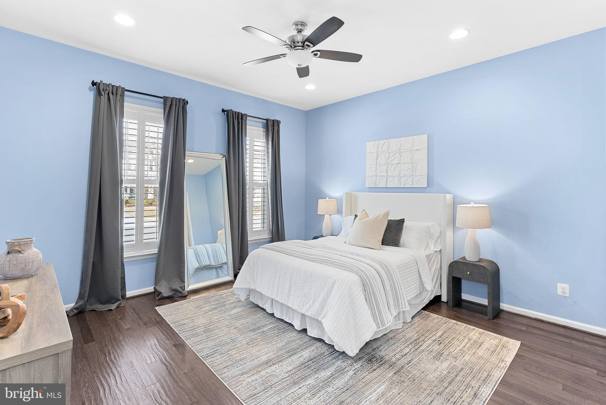 MEADOWBROOK - Residential