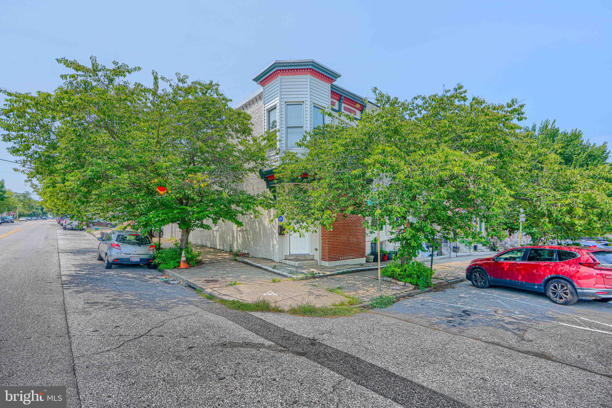 100 N LUZERNE AVENUE