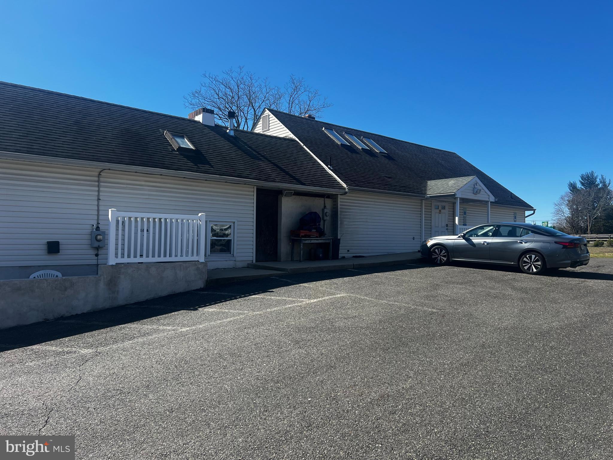 416 WHITE HORSE PIKE