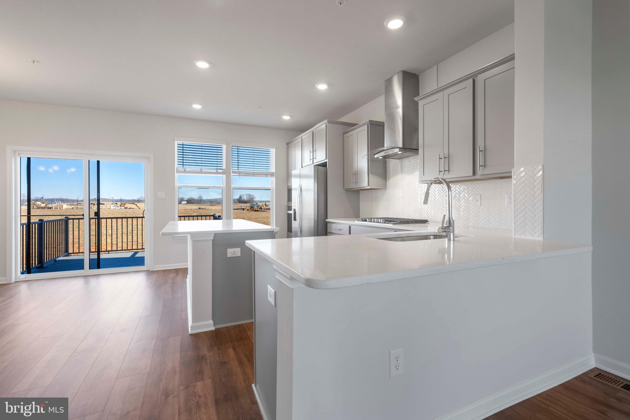 RENN QUARTER - Residential Lease