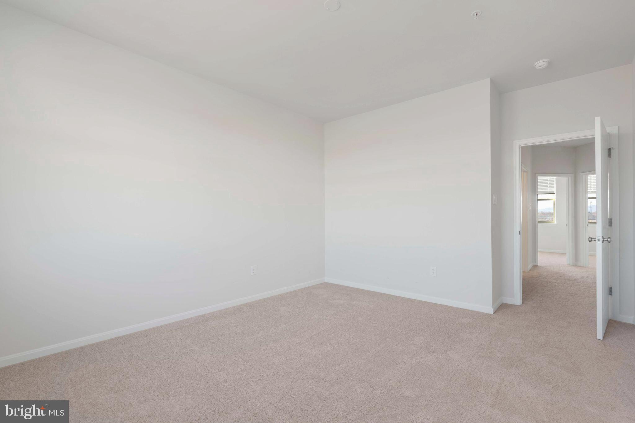 RENN QUARTER - Residential Lease