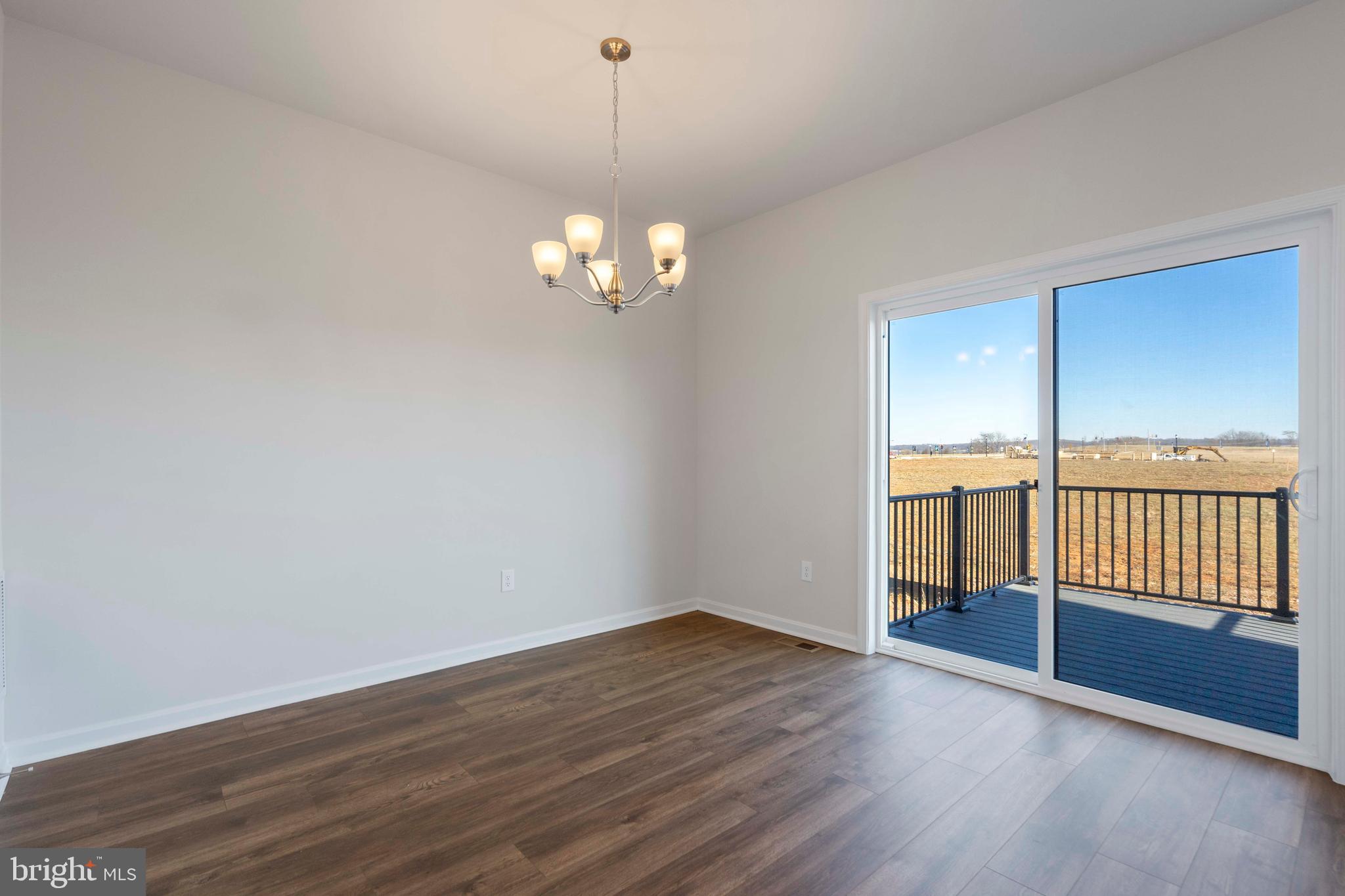 RENN QUARTER - Residential Lease