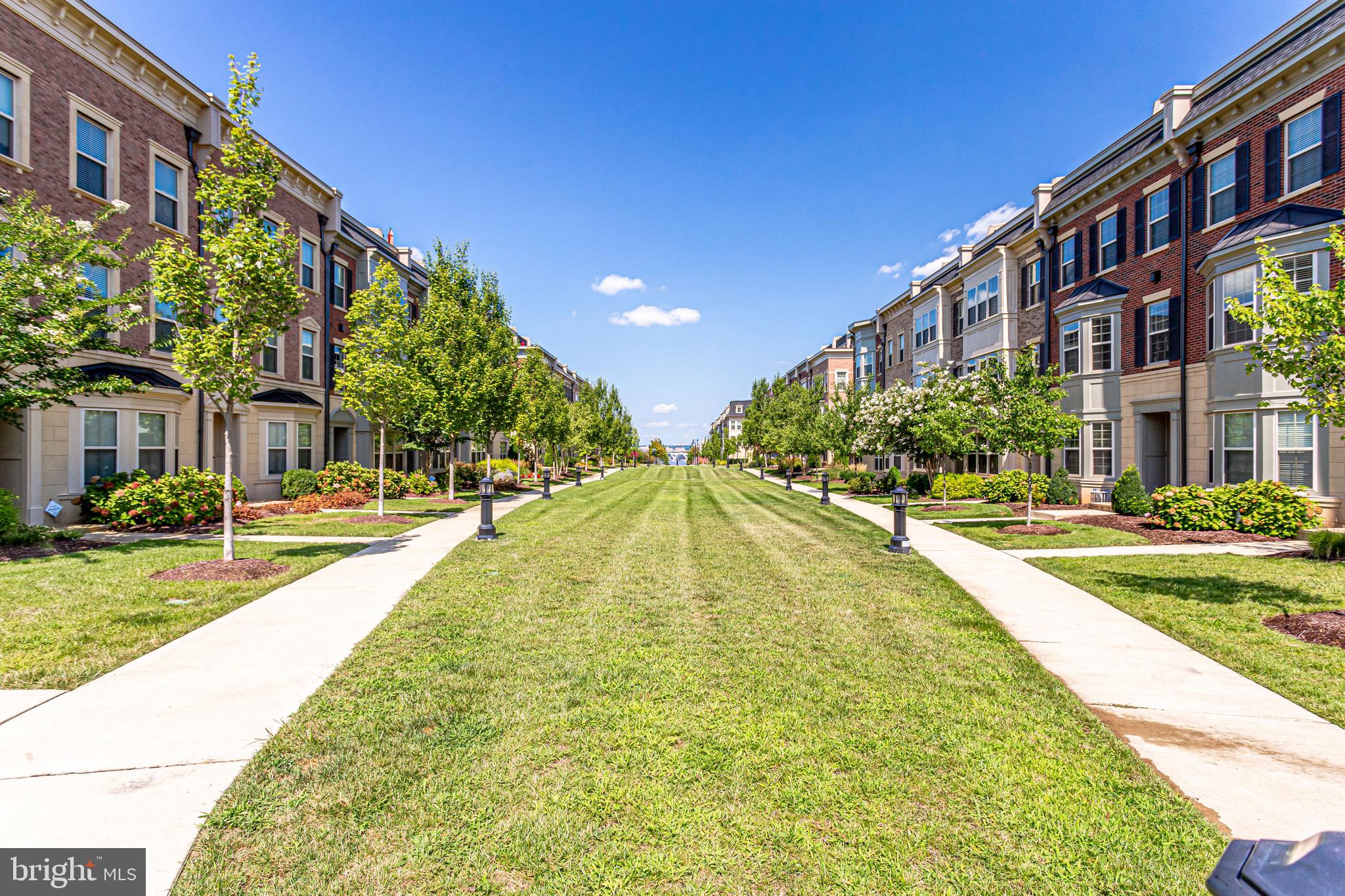 POTOMAC OVERLOOK CONDO - Residential