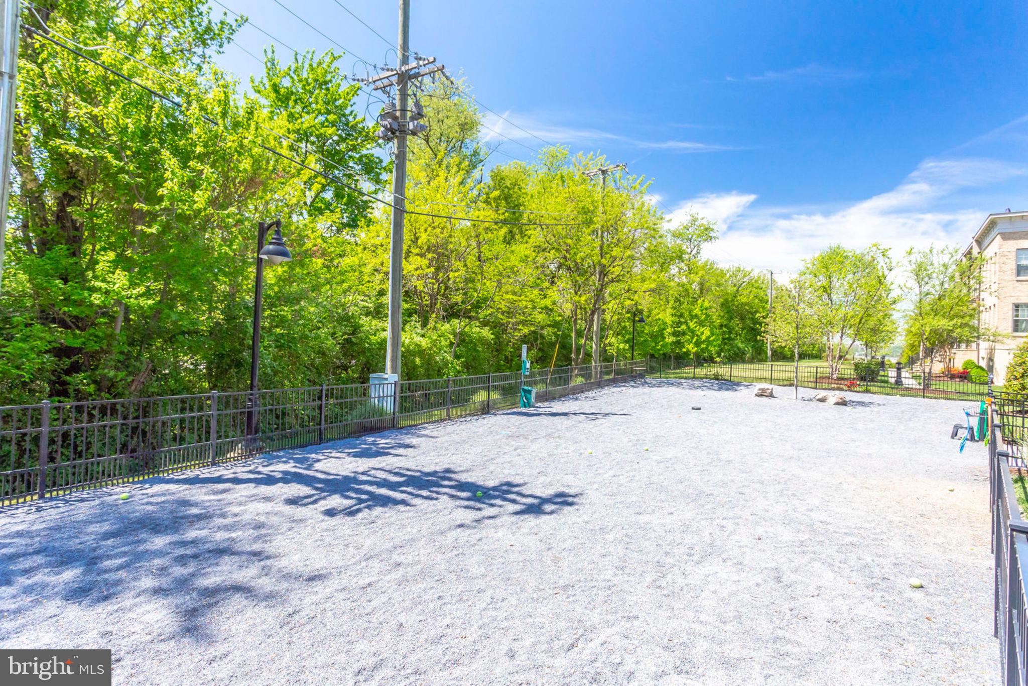 POTOMAC OVERLOOK CONDO - Residential