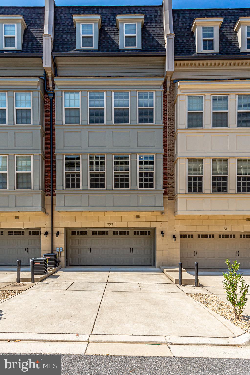 POTOMAC OVERLOOK CONDO - Residential