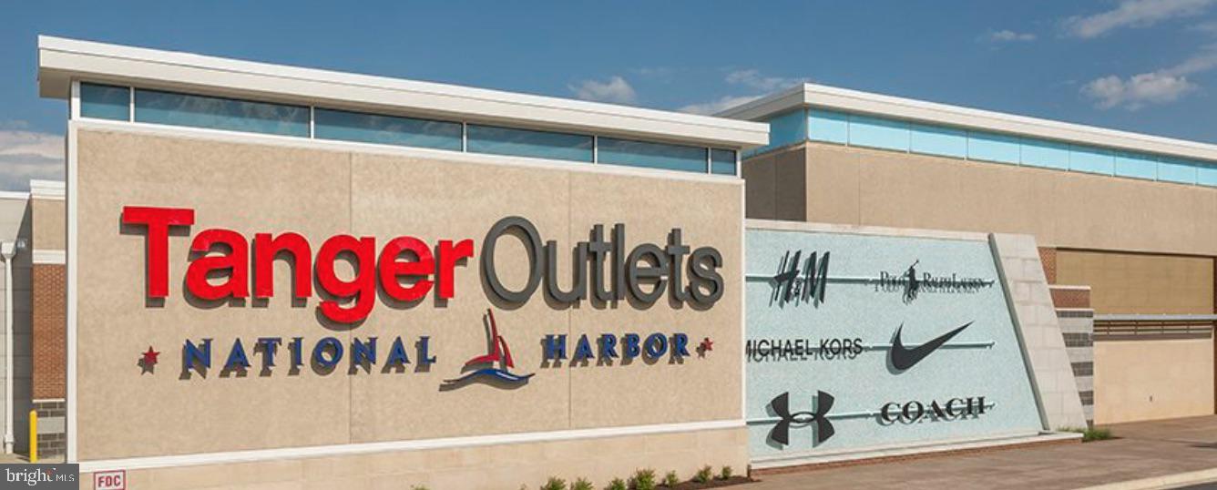 POTOMAC OVERLOOK CONDO - Residential