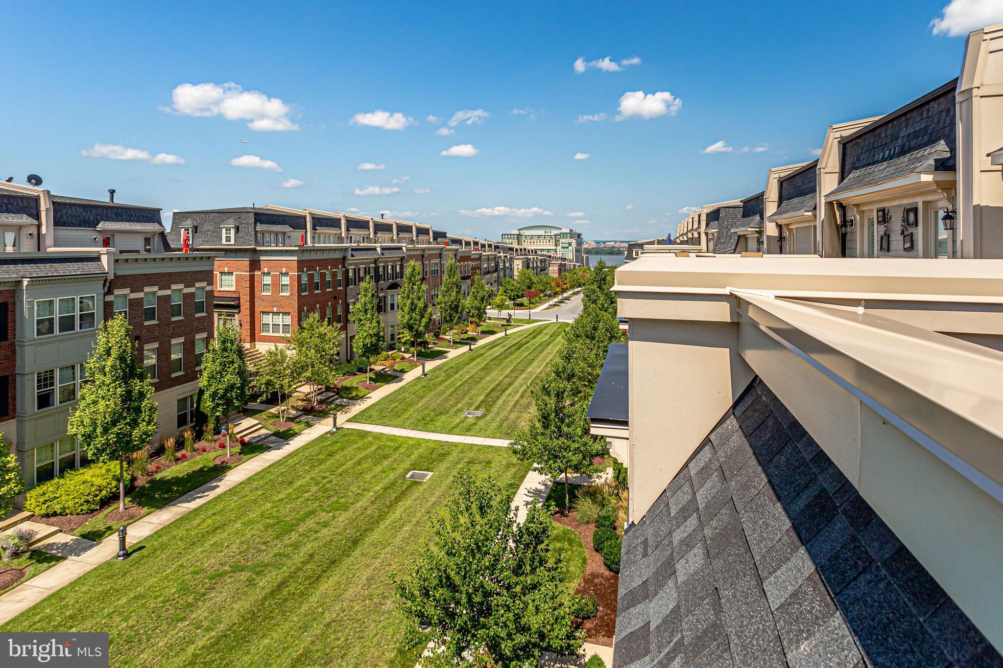POTOMAC OVERLOOK CONDO - Residential