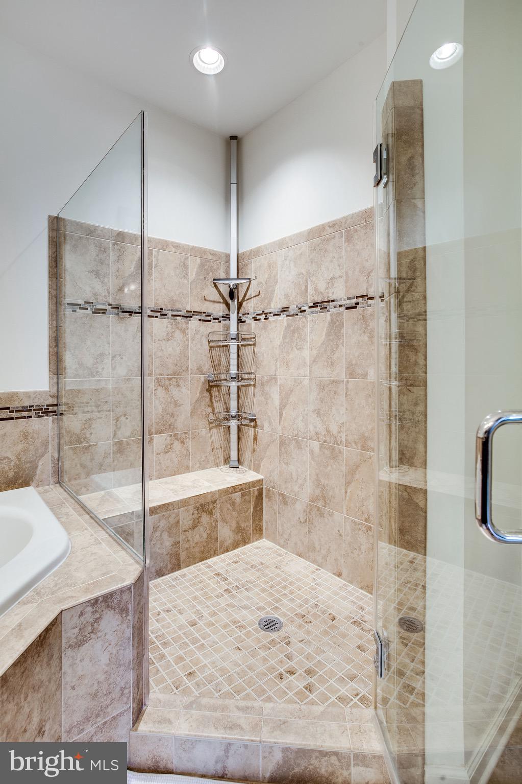 POTOMAC OVERLOOK CONDO - Residential