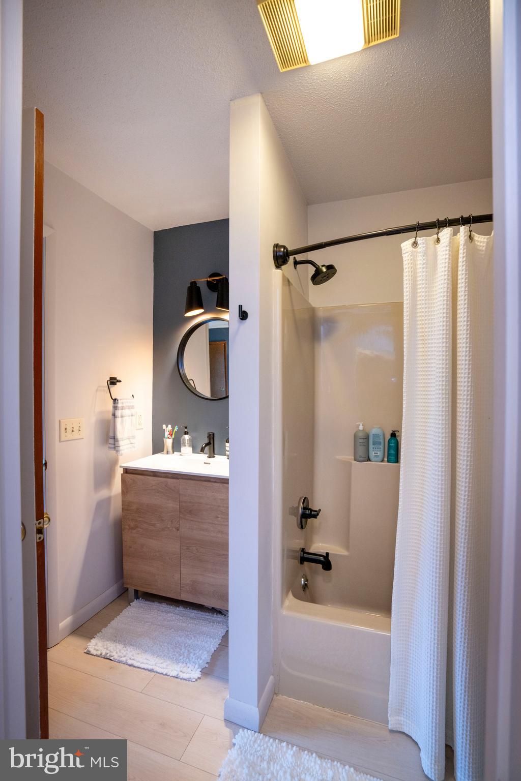 CEDAR KNOLL - Residential