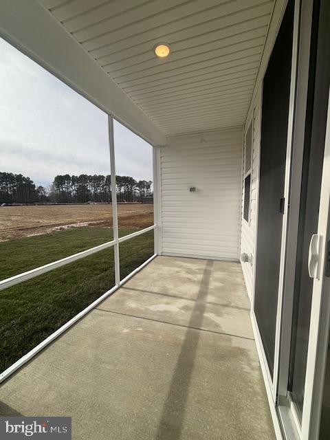 FOUR SEASONS AT EASTON - Residential Lease