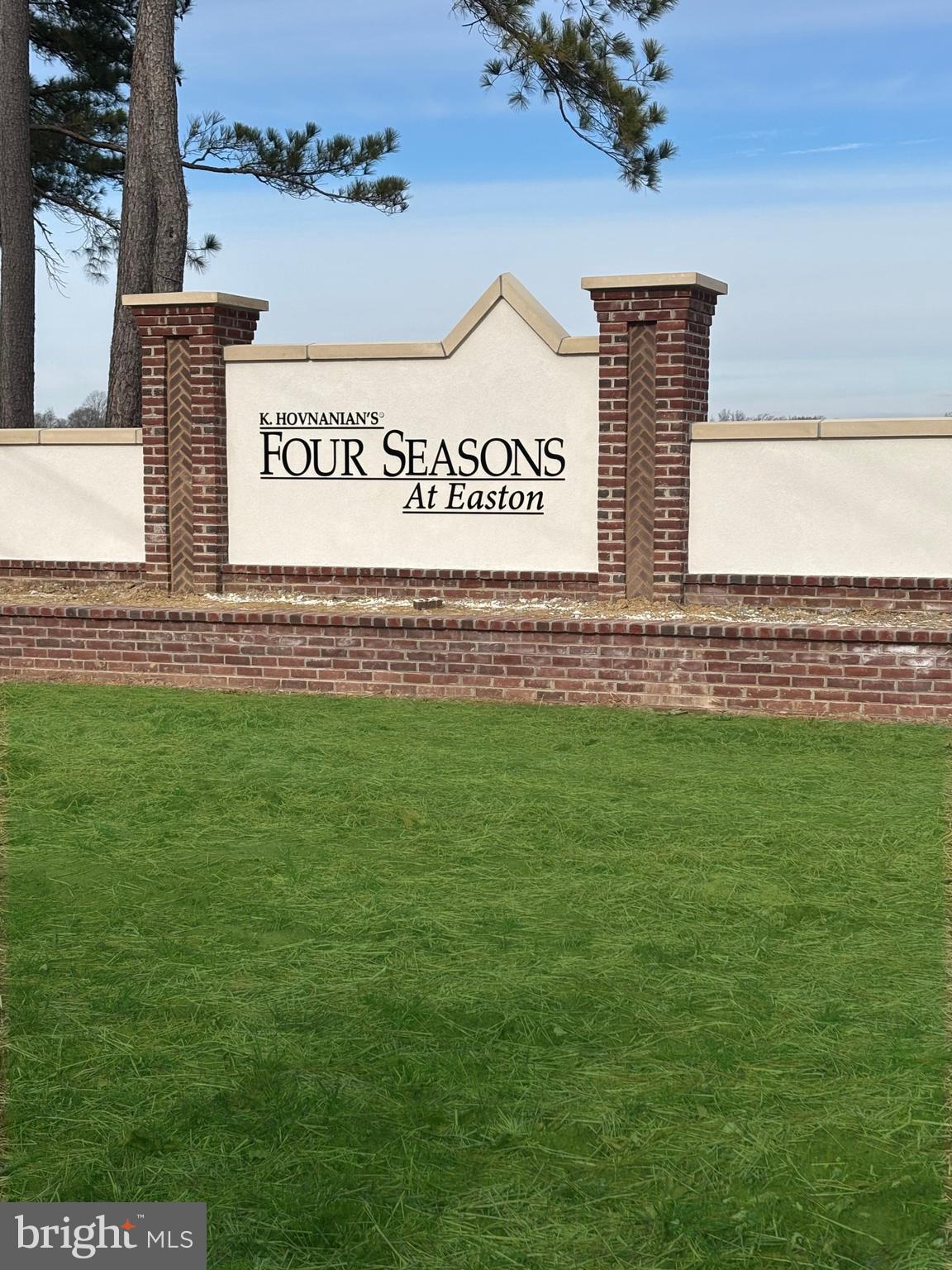 FOUR SEASONS AT EASTON - Residential Lease
