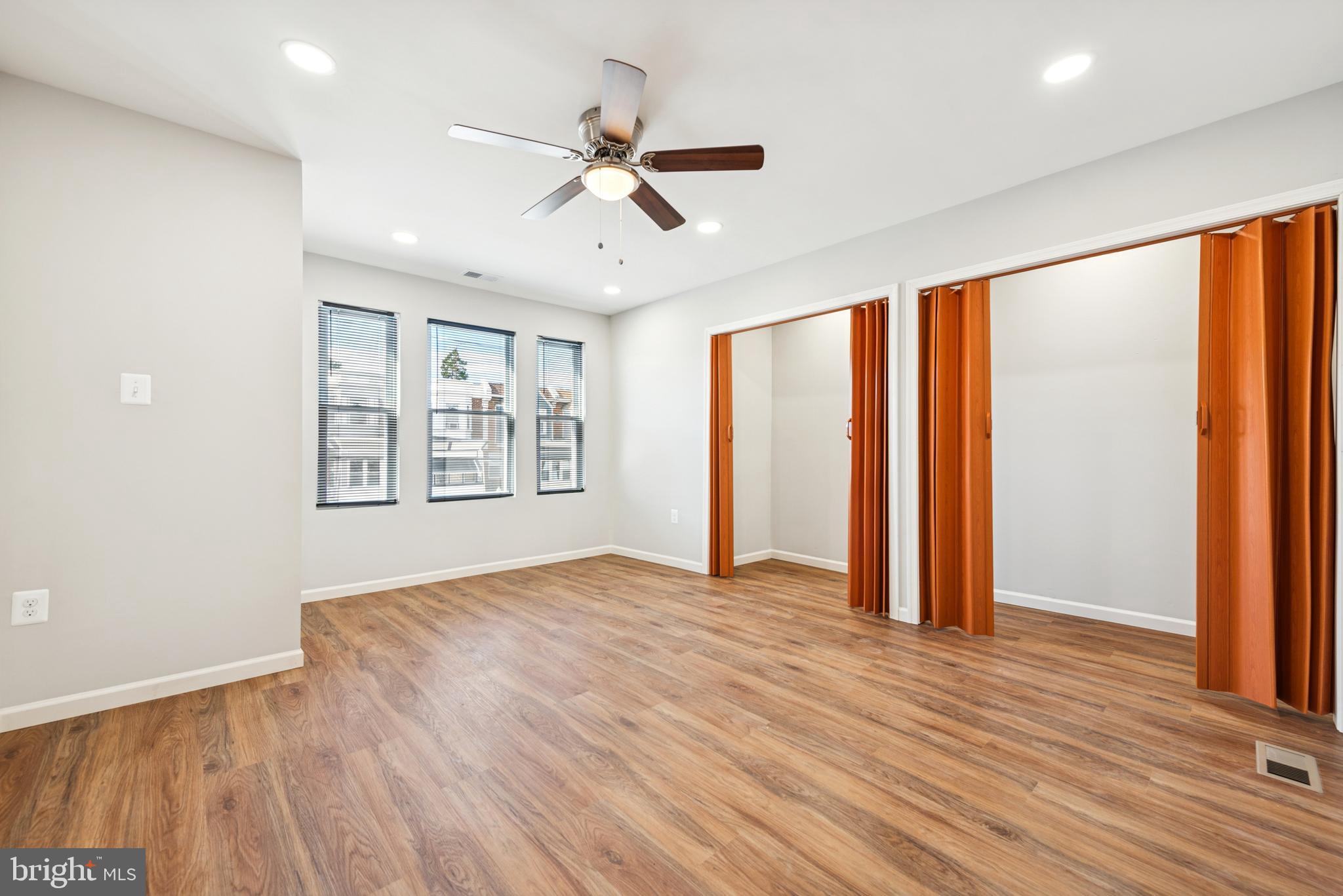 FERN ROCK - Residential Lease