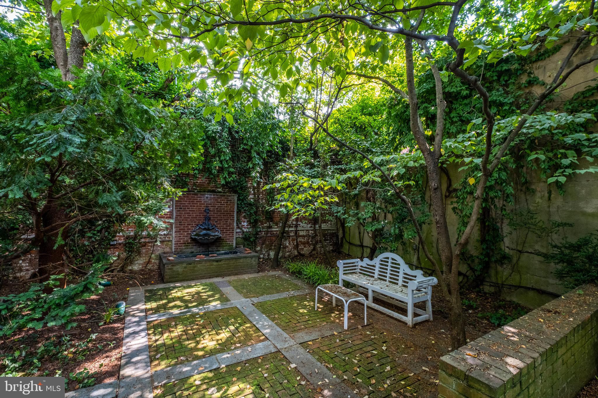 GEORGETOWN - Residential