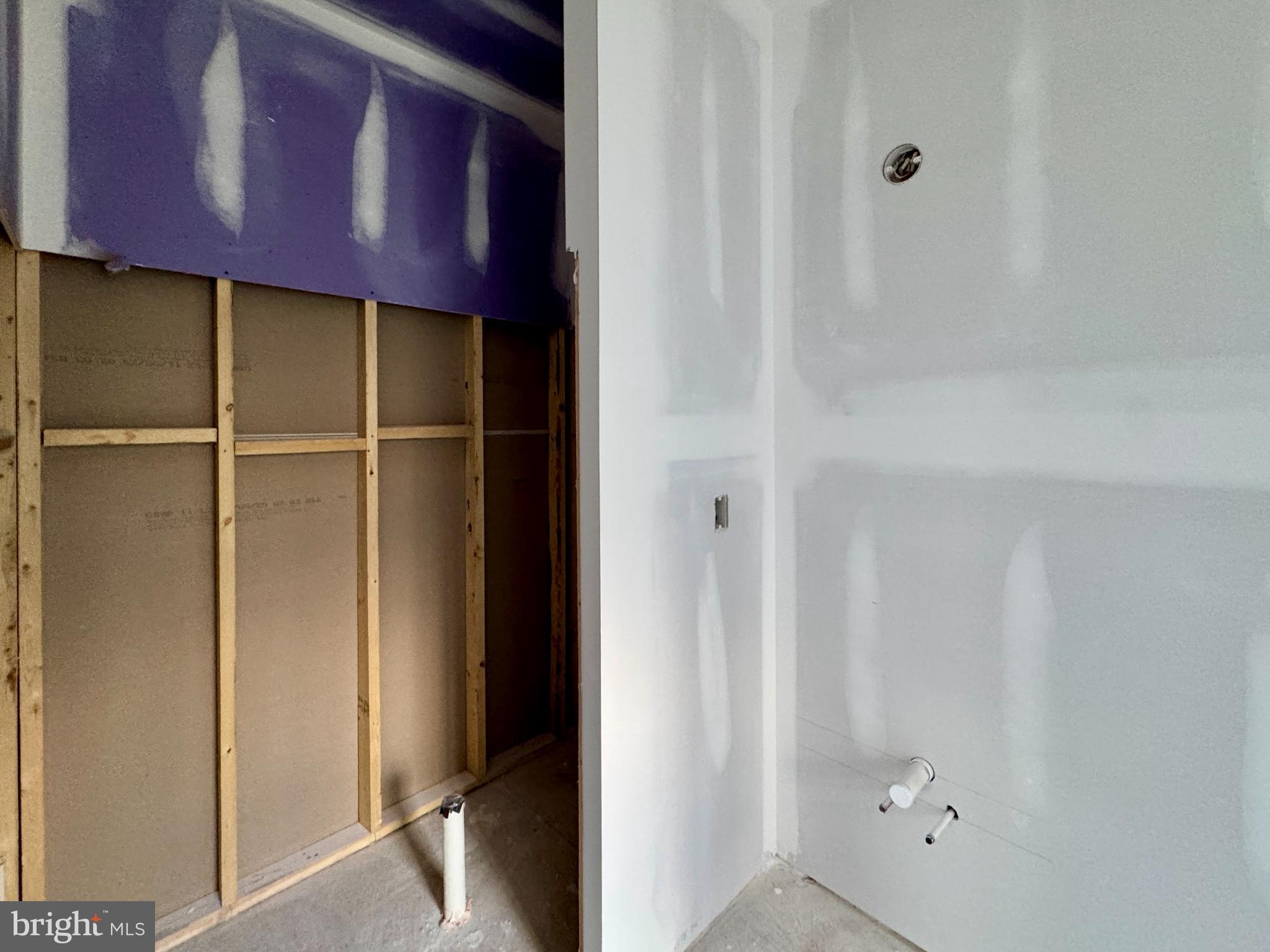 NOAH'S LANDING - Residential