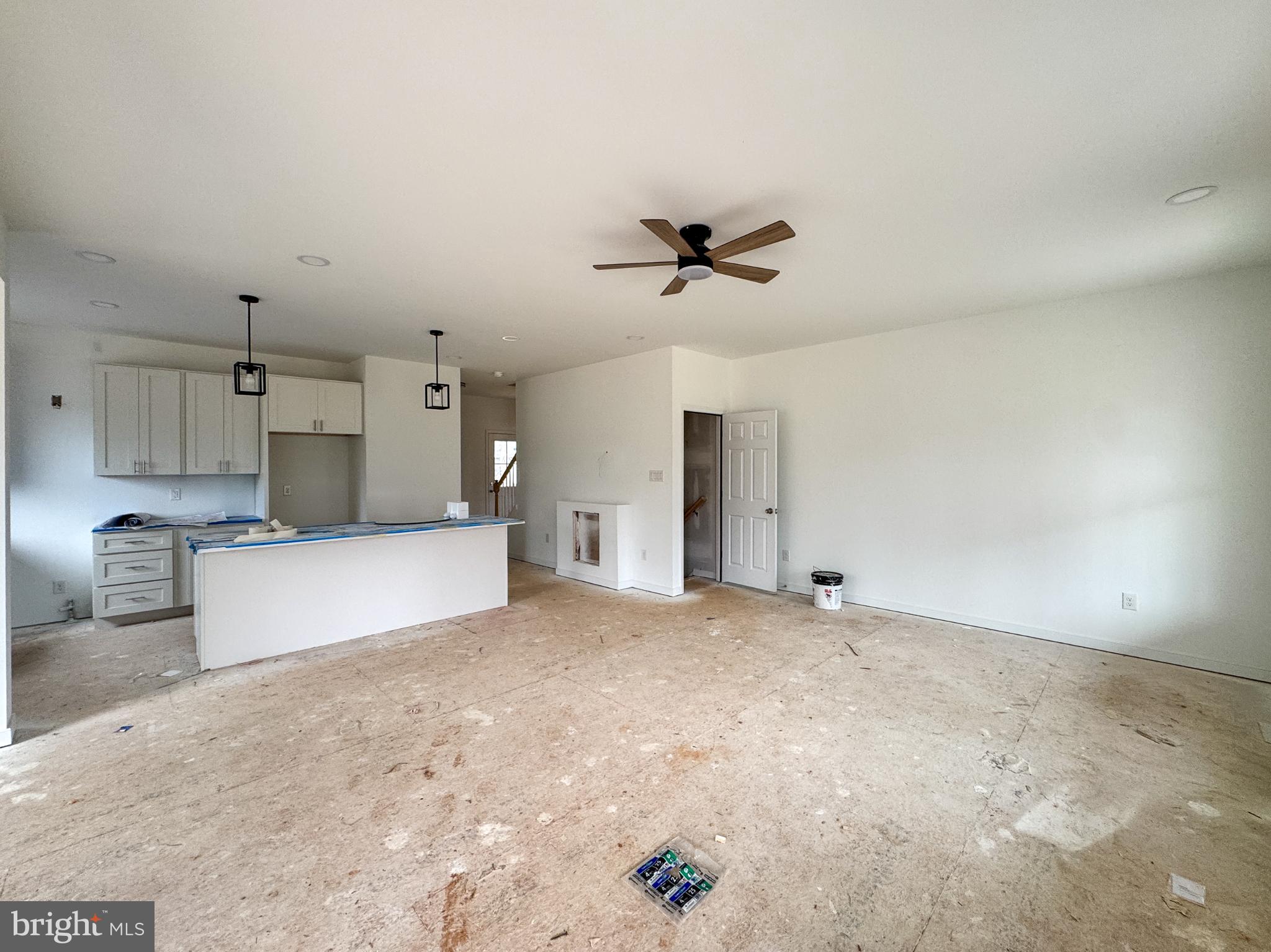 NOAH'S LANDING - Residential