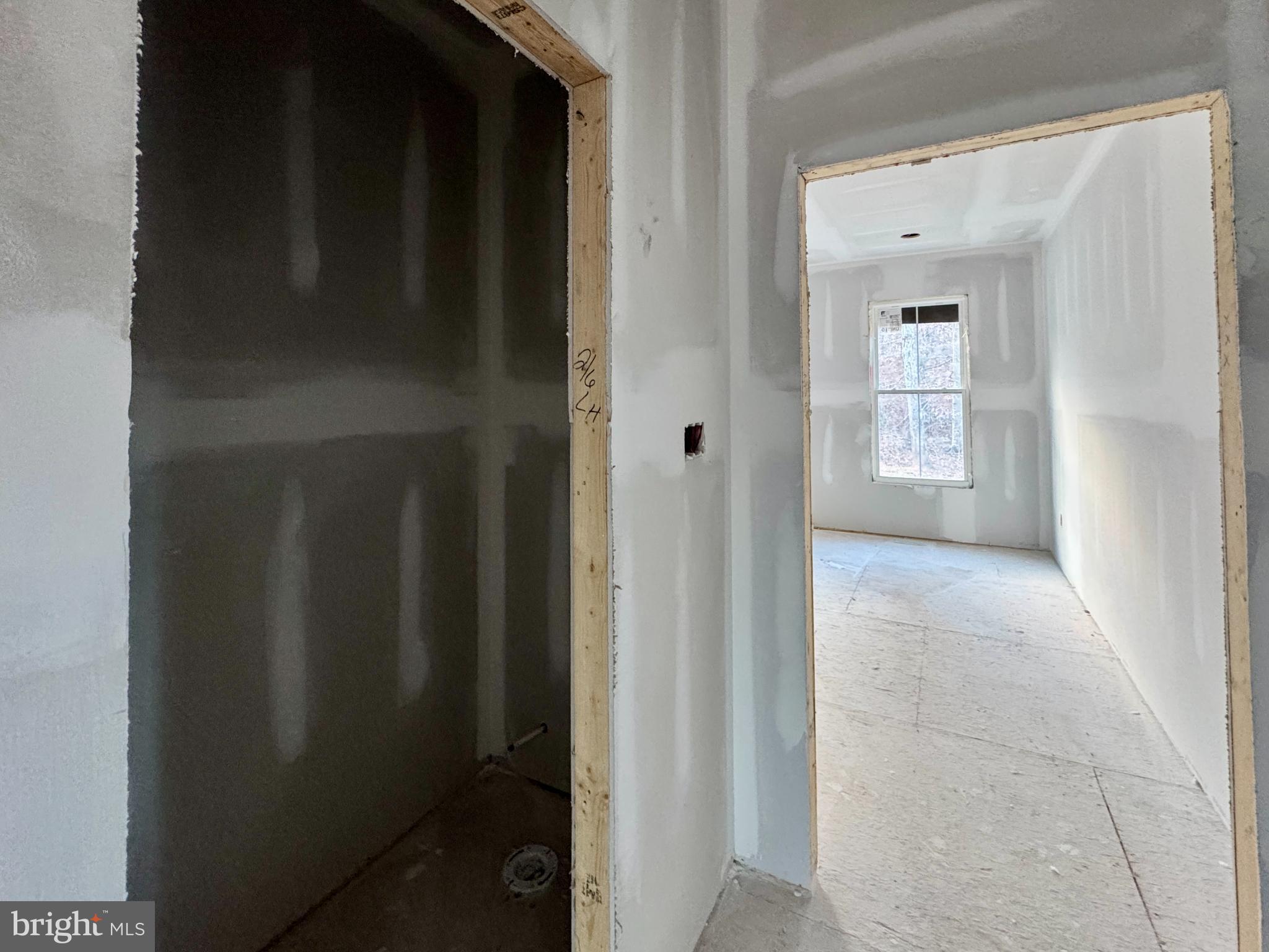 NOAH'S LANDING - Residential